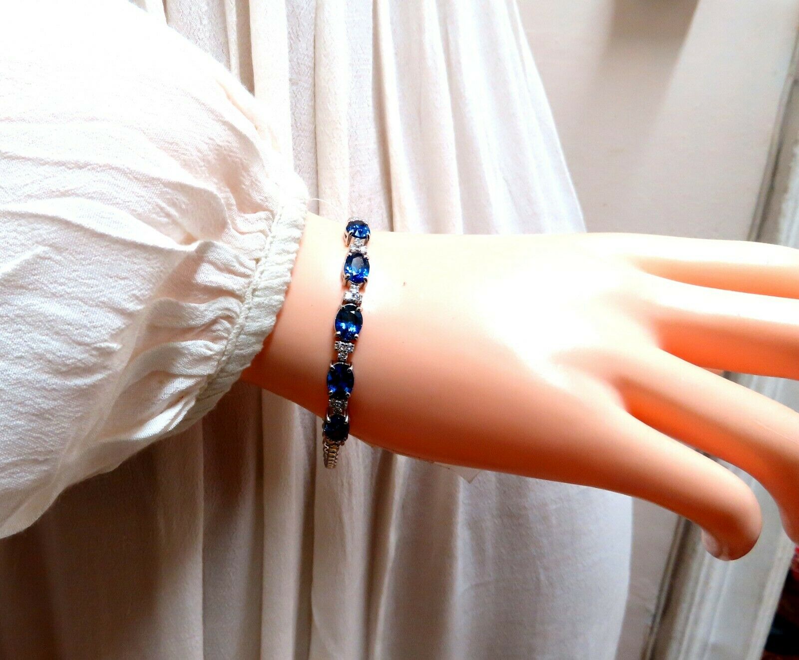6.38ct Natural Vivid Royal Blue Round Sapphire Diamond Bracelet in 14K Gold - Elegant Jewelry for Weddings, Anniversaries & Special Occasions