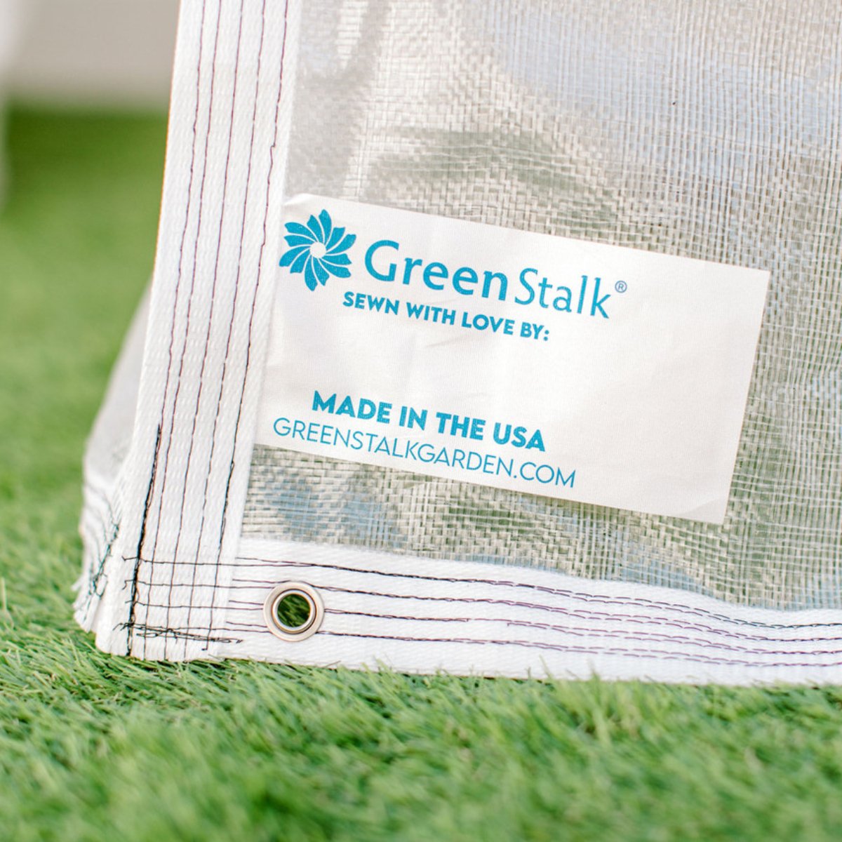 GreenStalk Frost Protection Cover for Plants - Insulated Garden Blanket for Cold Weather, Winter Plant Cover for Vegetables, Flowers & Shrubs - Perfect for Greenhouses, Raised Beds & Outdoor Gardens