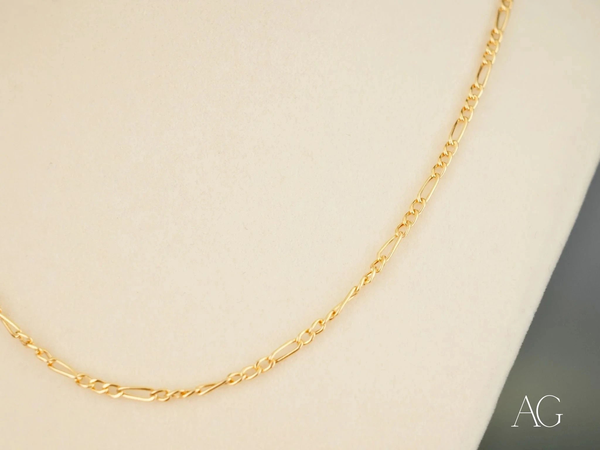 18K Gold Figaro Chain for Men & Women - Timeless Elegant Jewelry for Everyday Wear, Gifts & Special Occasions