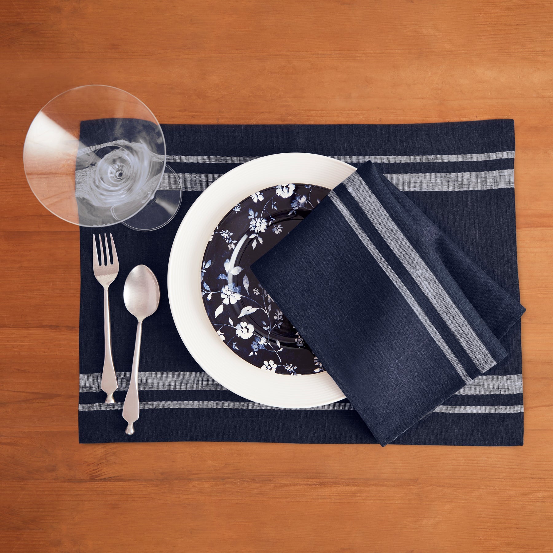 French Striped Placemats Set of 6 - Elegant Cotton Table Mats for Dining Room Decor - Perfect for Dinner Parties, Kitchen Tables & Home Decor