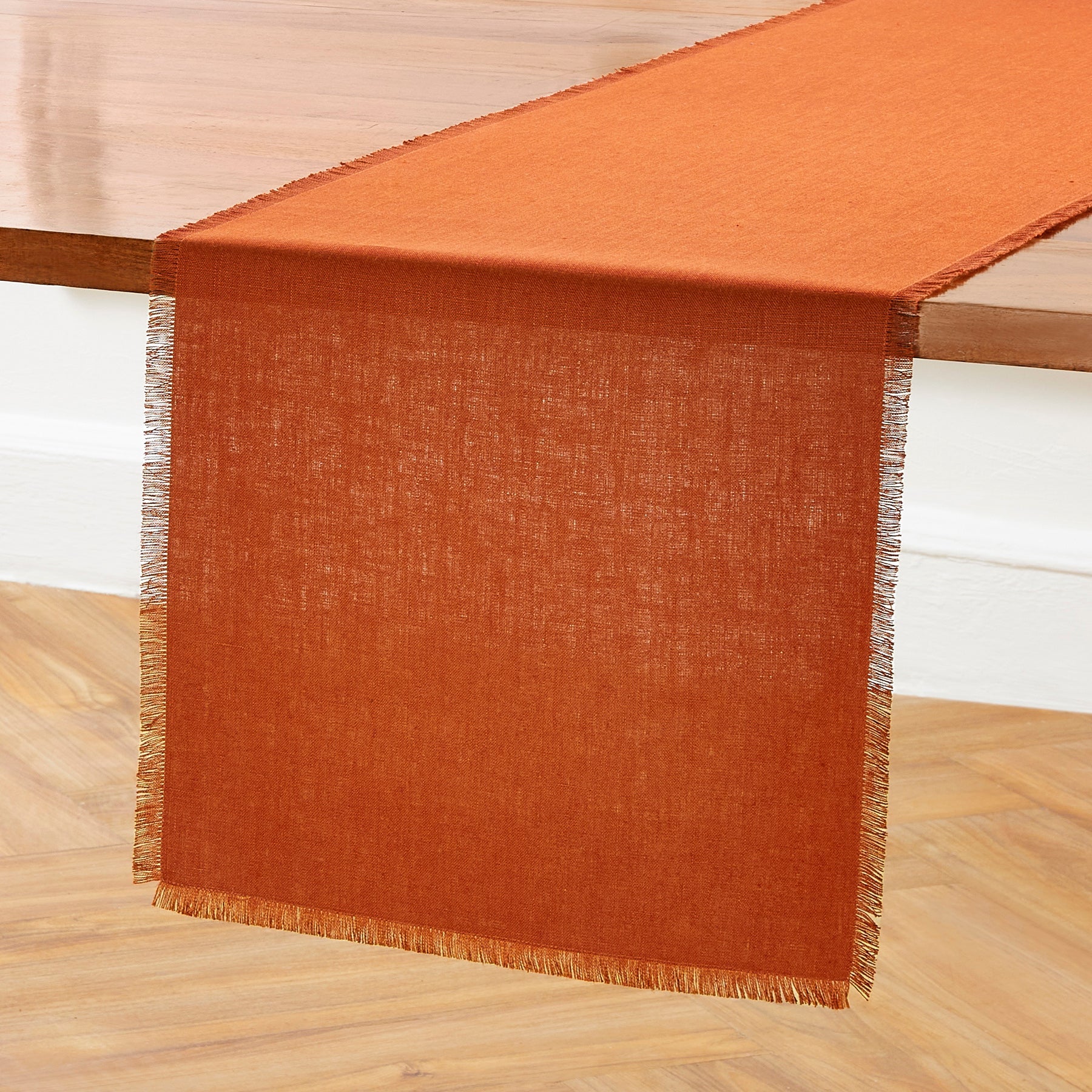 Elegant Fringe Table Runner for Dining Room Decor - Perfect for Weddings, Parties, and Home Decoration