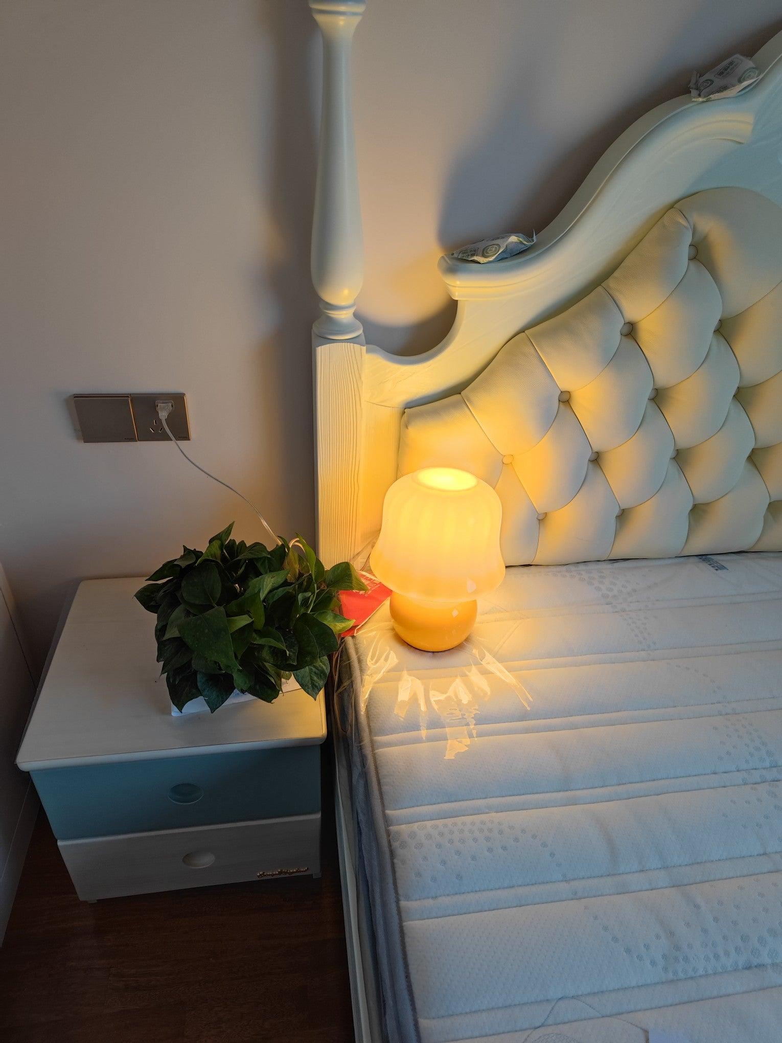 Creamy Mushroom Table Lamp - Soft Glow Night Light for Bedroom, Nursery, Living Room - Modern Decorative Lighting for Cozy Ambiance