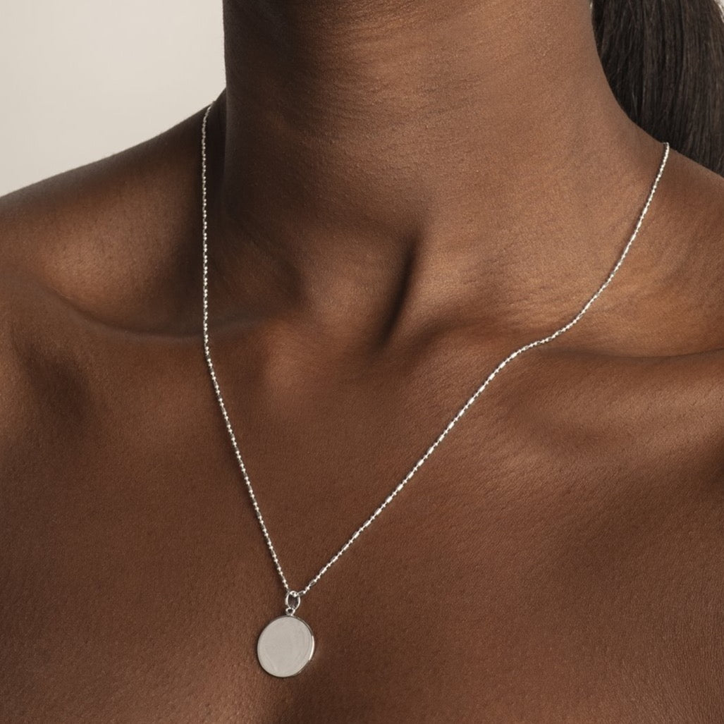Silver Full Moon Pendant Necklace - Elegant Celestial Jewelry for Women, Perfect for Gifts, Parties & Everyday Wear