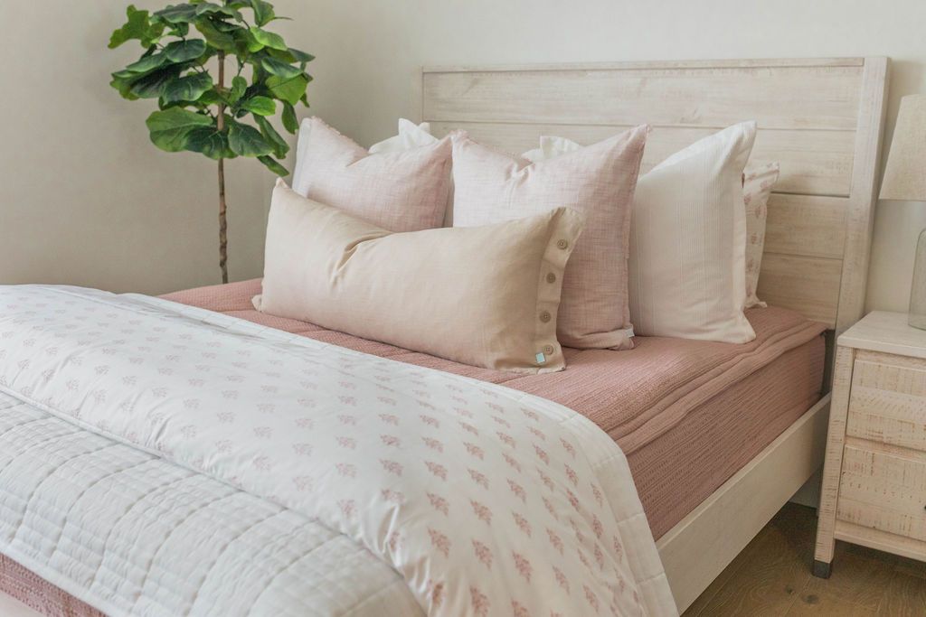 Eden Luxe Blanket - Ultra Soft & Cozy Luxury Throw Blanket for Bed, Couch, and Travel - Perfect for Home Decor, Gifts, and Relaxation