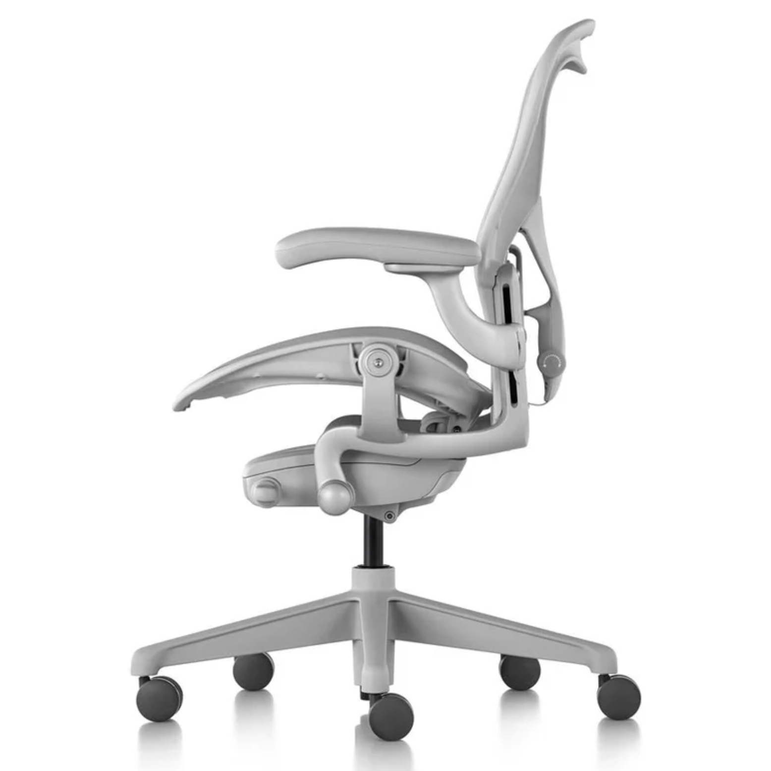 Herman Miller Aeron Chair Remastered - Ergonomic Office Chair with Adjustable Lumbar Support - Mineral Satin Finish - Perfect for Home Office, Gaming Setup & Workspace Comfort