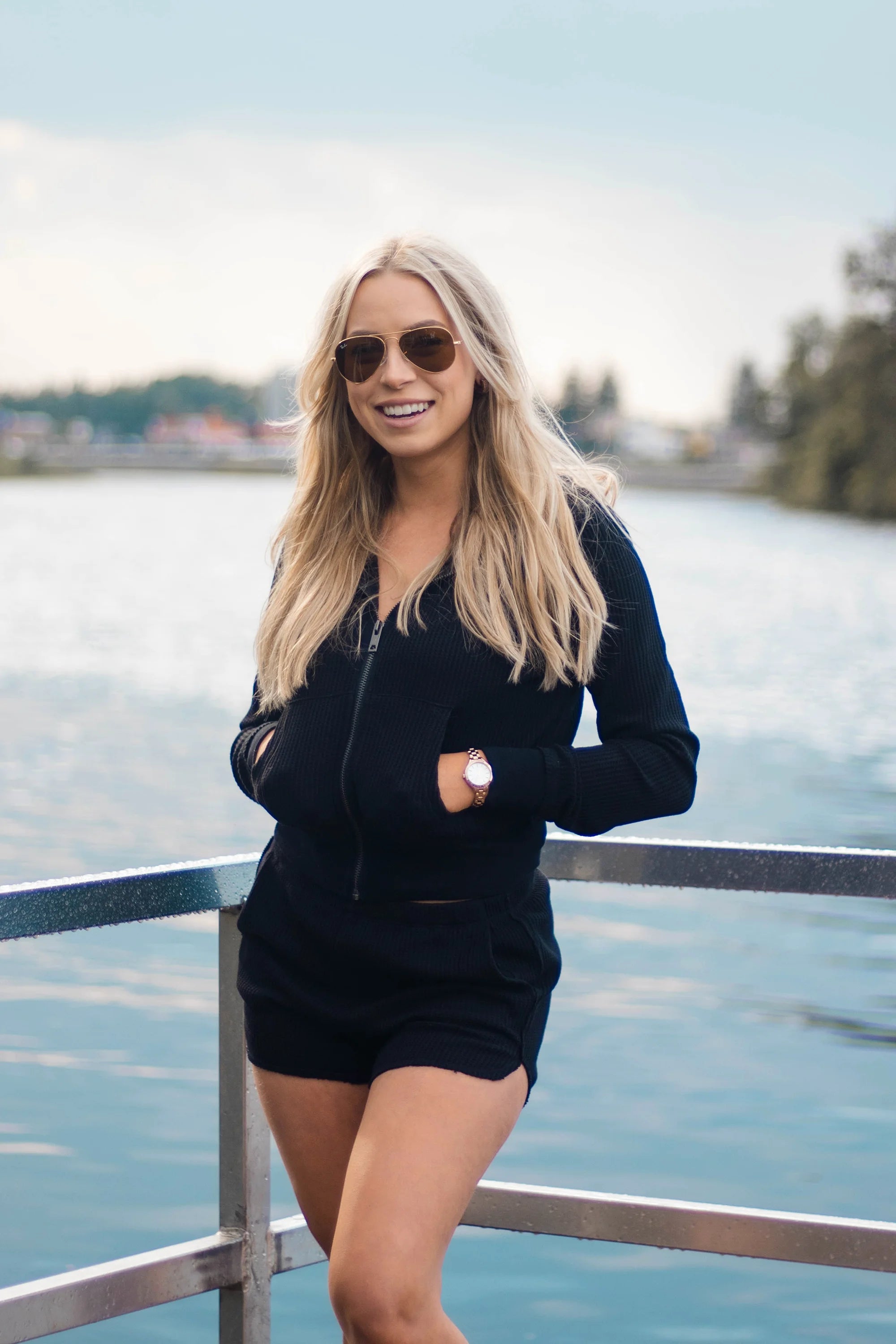 Waffle Zip Hoodie for Men & Women - Soft & Warm Fleece-Lined Pullover - Perfect for Casual Wear, Outdoor Activities & Layering in Cold Weather
