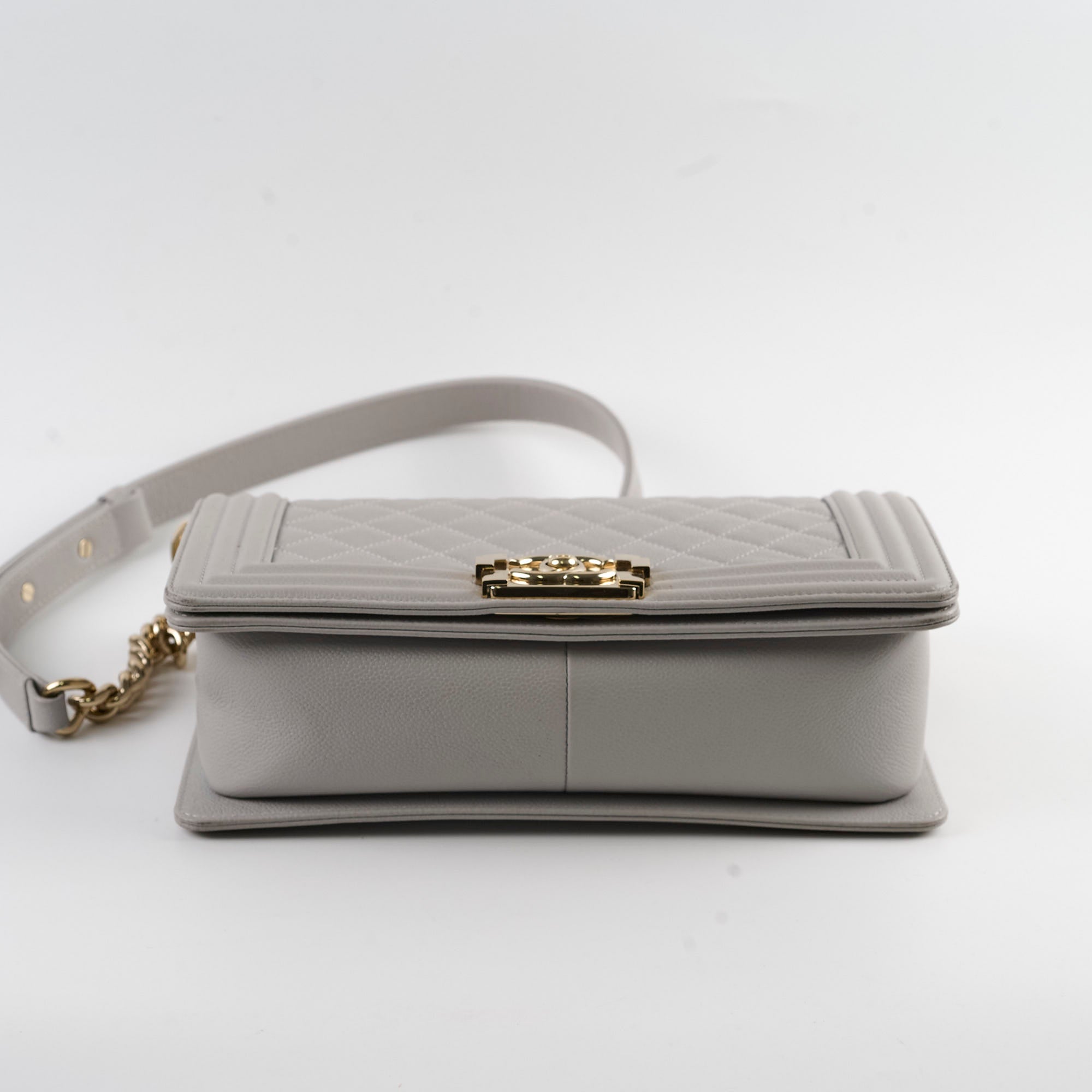 Chanel Caviar Leather Old Medium Flap Bag in Grey with Microchip - Perfect for Luxury Everyday Use & Special Occasions