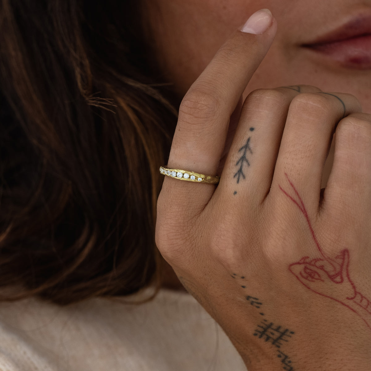 Elegant Crested Half Channel Ring for Women - Dainty Stackable Band for Everyday Wear & Special Occasions