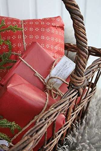 Vintage Christmas Wicker Basket Decor - Holiday Home Decoration & Perfect Gift for Family & Friends - Ideal for Mantel, Table Centerpiece, and Festive Party Decor