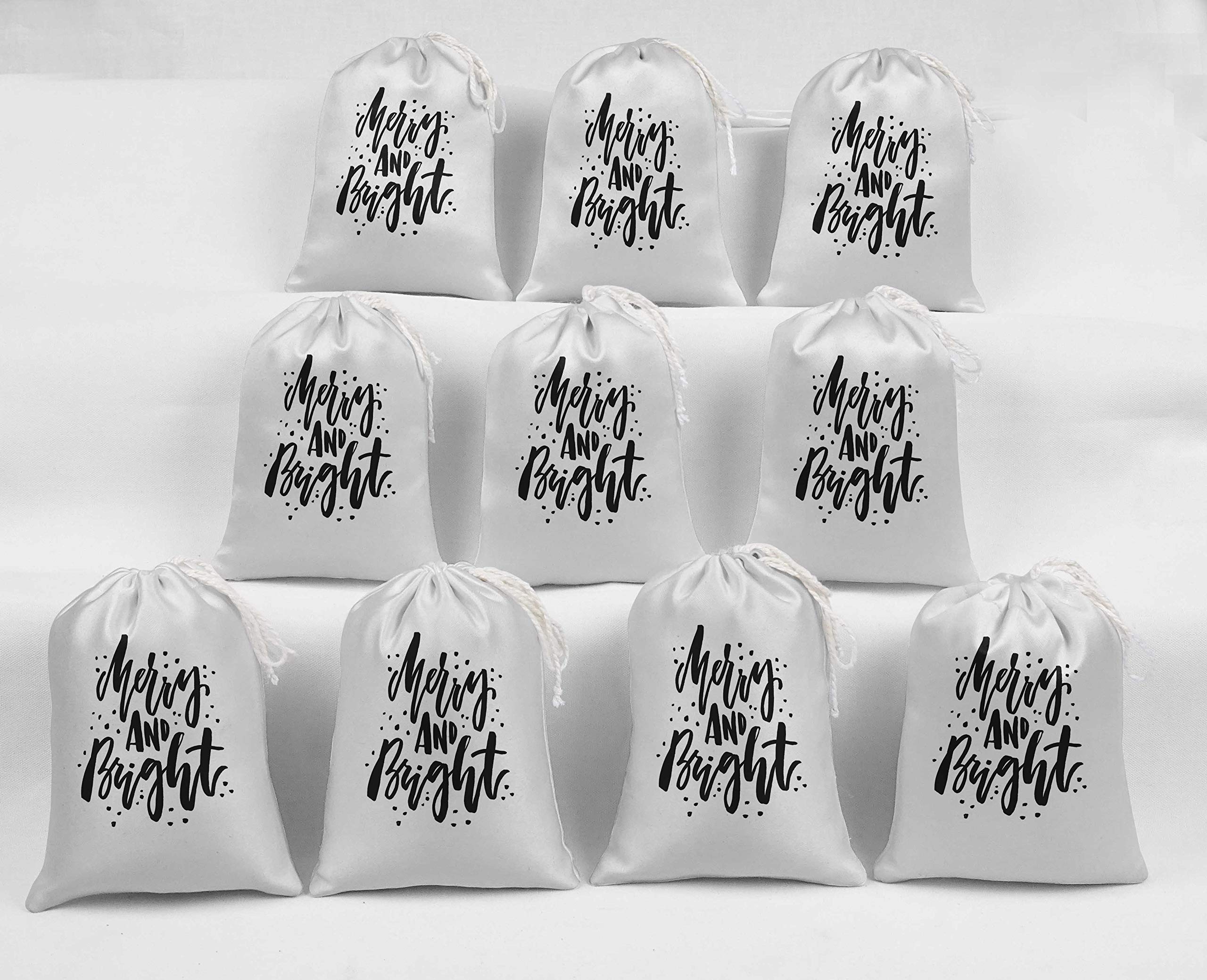 White Merry & Bright Christmas Party Supplies - 15pcs Gift Pouches & Favor Candy Bags for Holiday Celebrations, Stocking Stuffers & Festive Treats