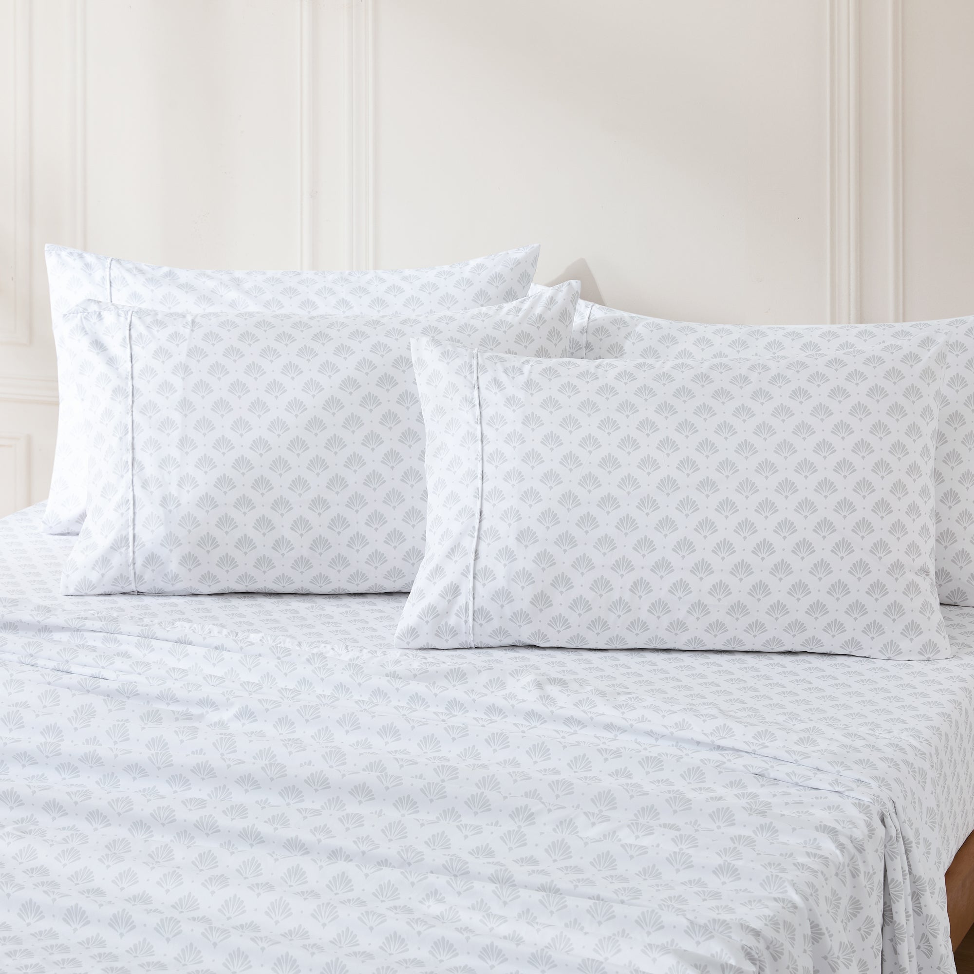 Premium Scallop Edge Fan Pattern Bed Sheet Set - Queen Size, 100% Cotton, Breathable & Soft for Ultimate Comfort - Perfect for Master Bedrooms, Guest Rooms & Cozy Home Decor