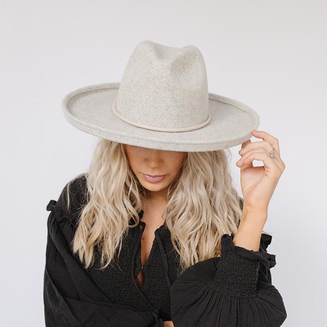 Stylish Cara Loren Pencil Brim Fedora Hat for Women - Fashionable Sun Hat for Outdoor, Beach, and Summer Occasions
