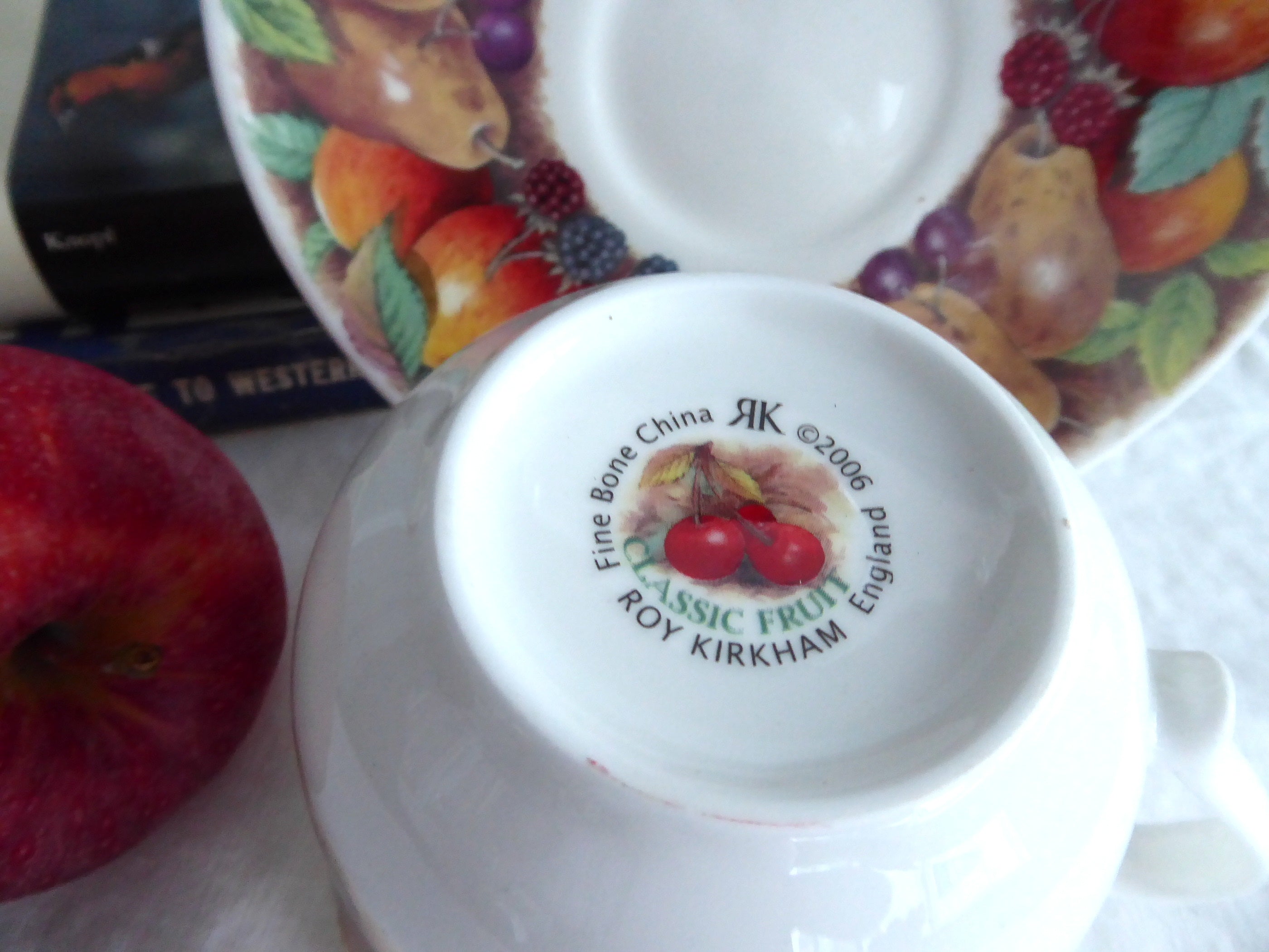 Roy Kirkham Bone China Breakfast Cup and Saucer Set - Classic Fruit Design with Apples & Grapes - Perfect for Tea, Coffee, and Elegant Morning Dining
