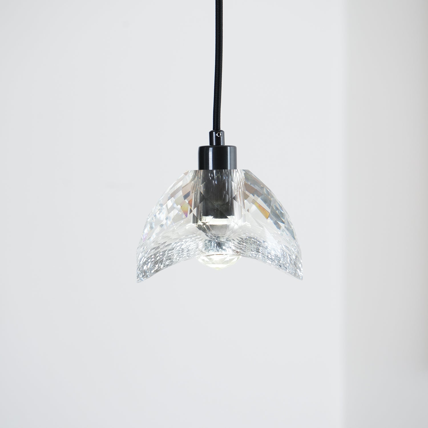 Latham Modern Glass Pendant Light - Elegant Hanging Chandelier for Kitchen Island, Dining Room & Bedroom Lighting