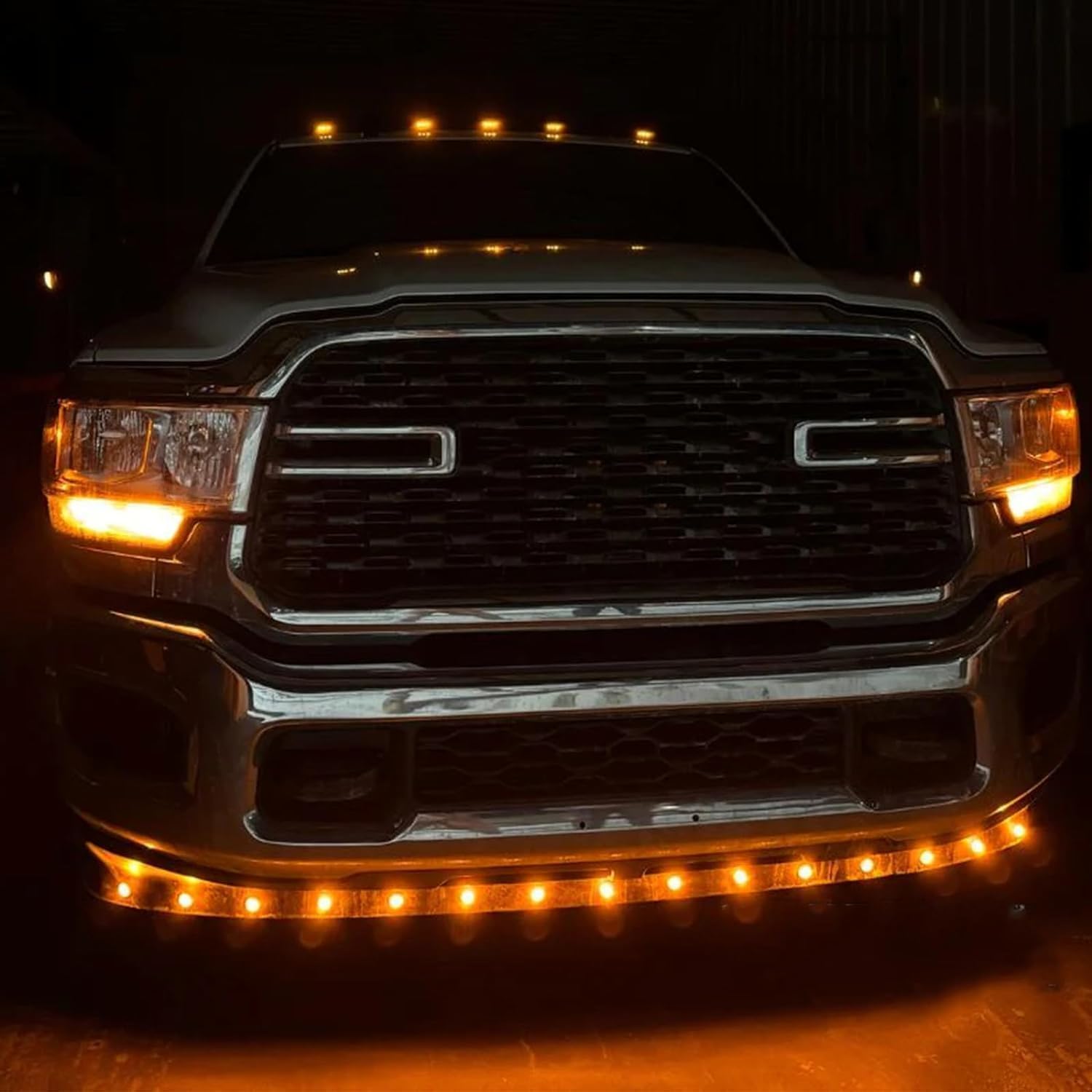 Universal Solar-Powered Wireless LED Cab Lights for Trucks - No Drill Magnetic Roof Marker Lights | Durable, Waterproof & Easy Installation for Night Driving & Off-Road Adventures