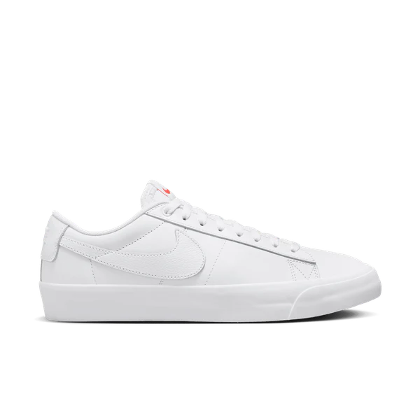 Nike SB Zoom Blazer Low Pro GT ISO Men's Skateboarding Shoes - White/White/White | Lightweight & Durable for Street Skating, Casual Wear & Everyday Comfort