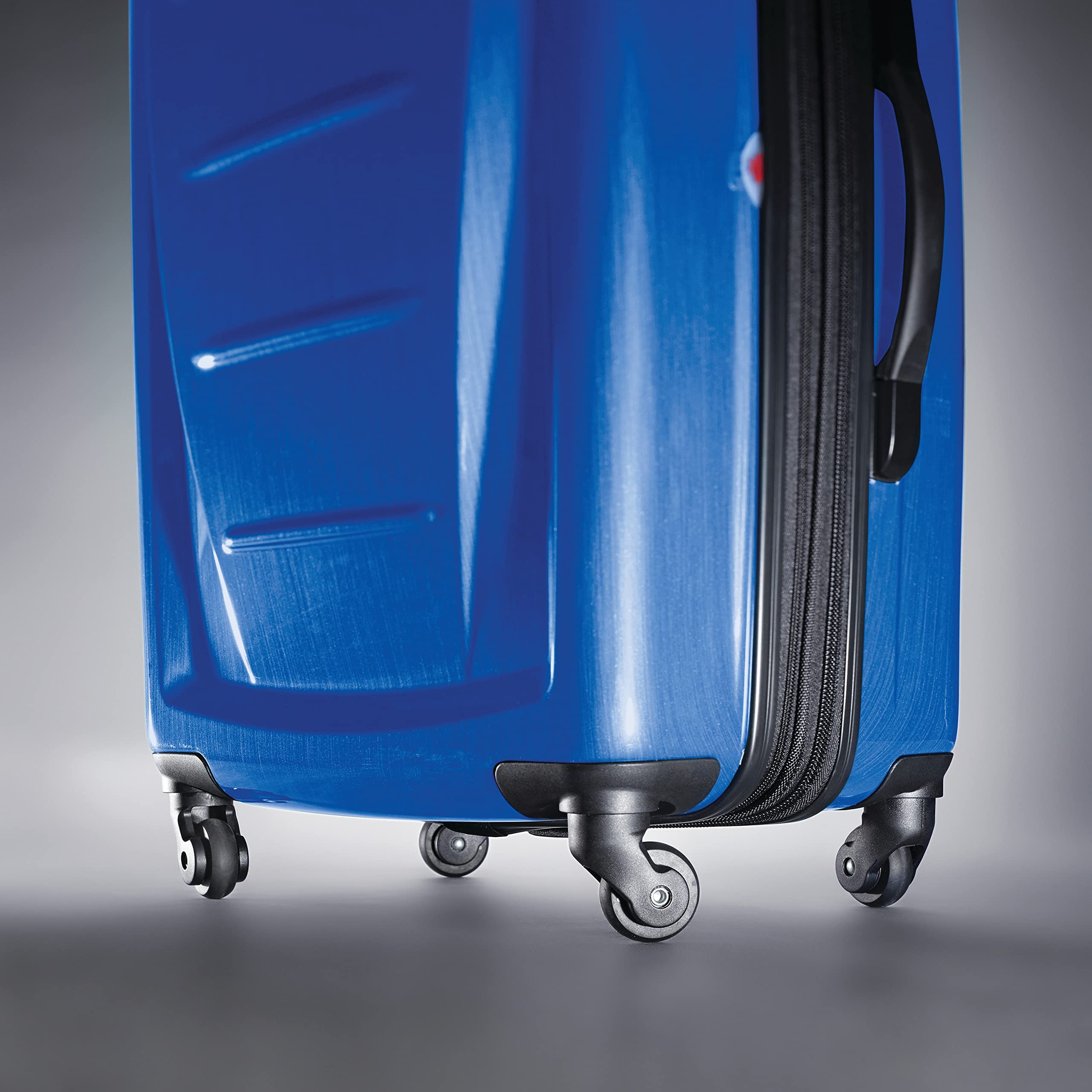 Samsonite Winfield 2 Hardside Expandable Spinner Luggage 28