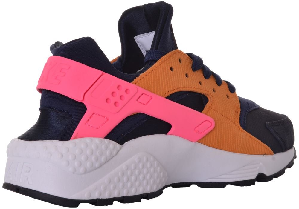 Nike Women's Air Huarache Run Premium Sneakers - Lightweight Running Shoes for Women with Premium Cushioning - Perfect for Jogging, Gym Workouts & Casual Wear