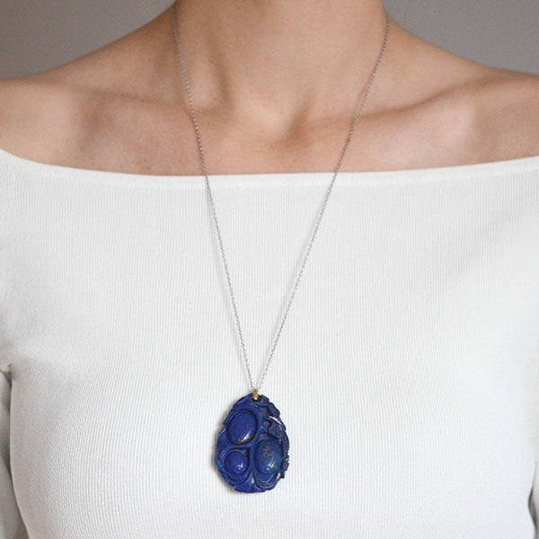 Exquisite Art Deco Large Chinese Hand Carved Lapis Lazuli Pendant Necklace - Perfect for Vintage Jewelry Collectors & Special Occasions