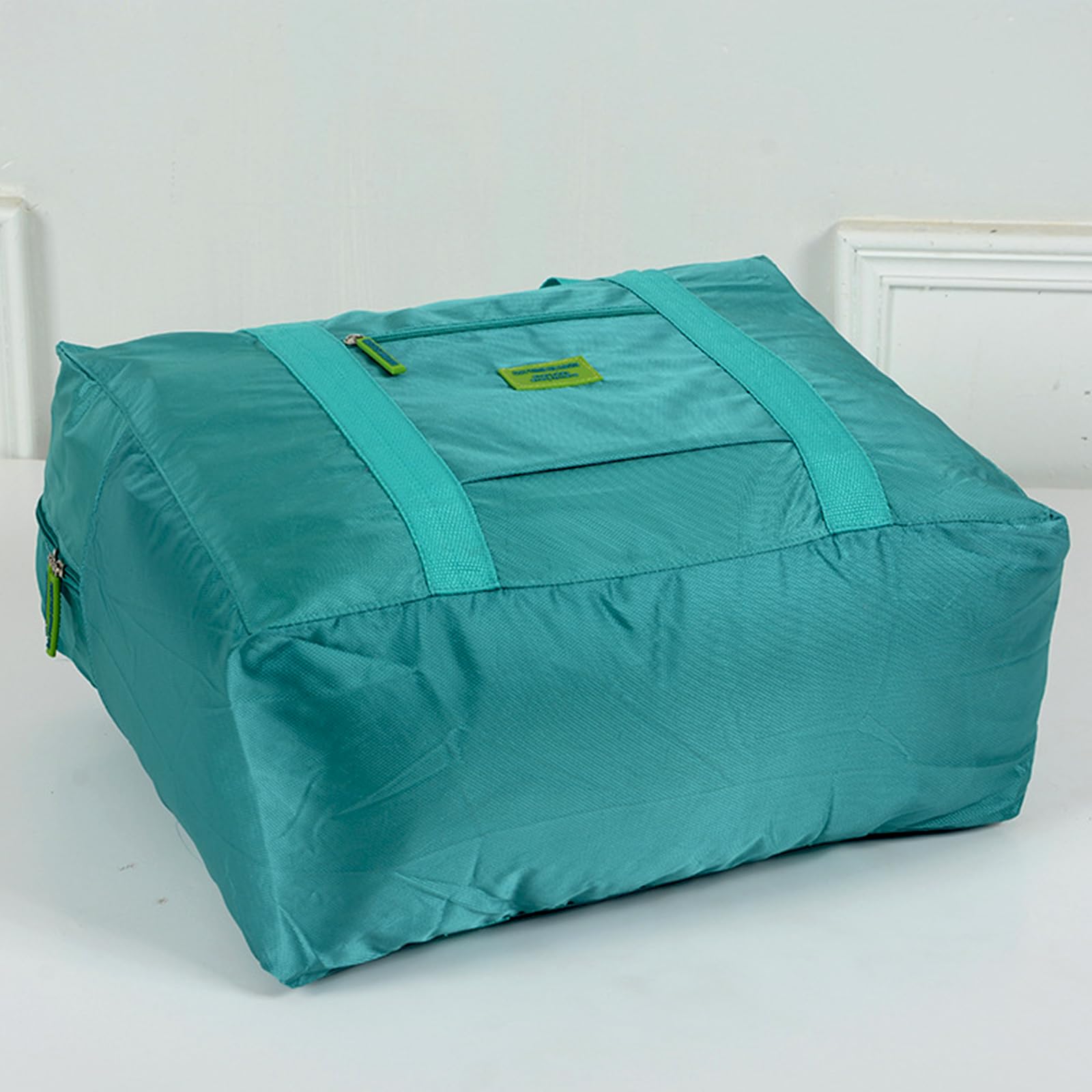 Lightweight Foldable Waterproof Travel Duffel Bag for Women & Men - Carry On Luggage, Weekender Overnight Tote Bag (Green) | Perfect for Gym, Beach Trips & Weekend Getaways