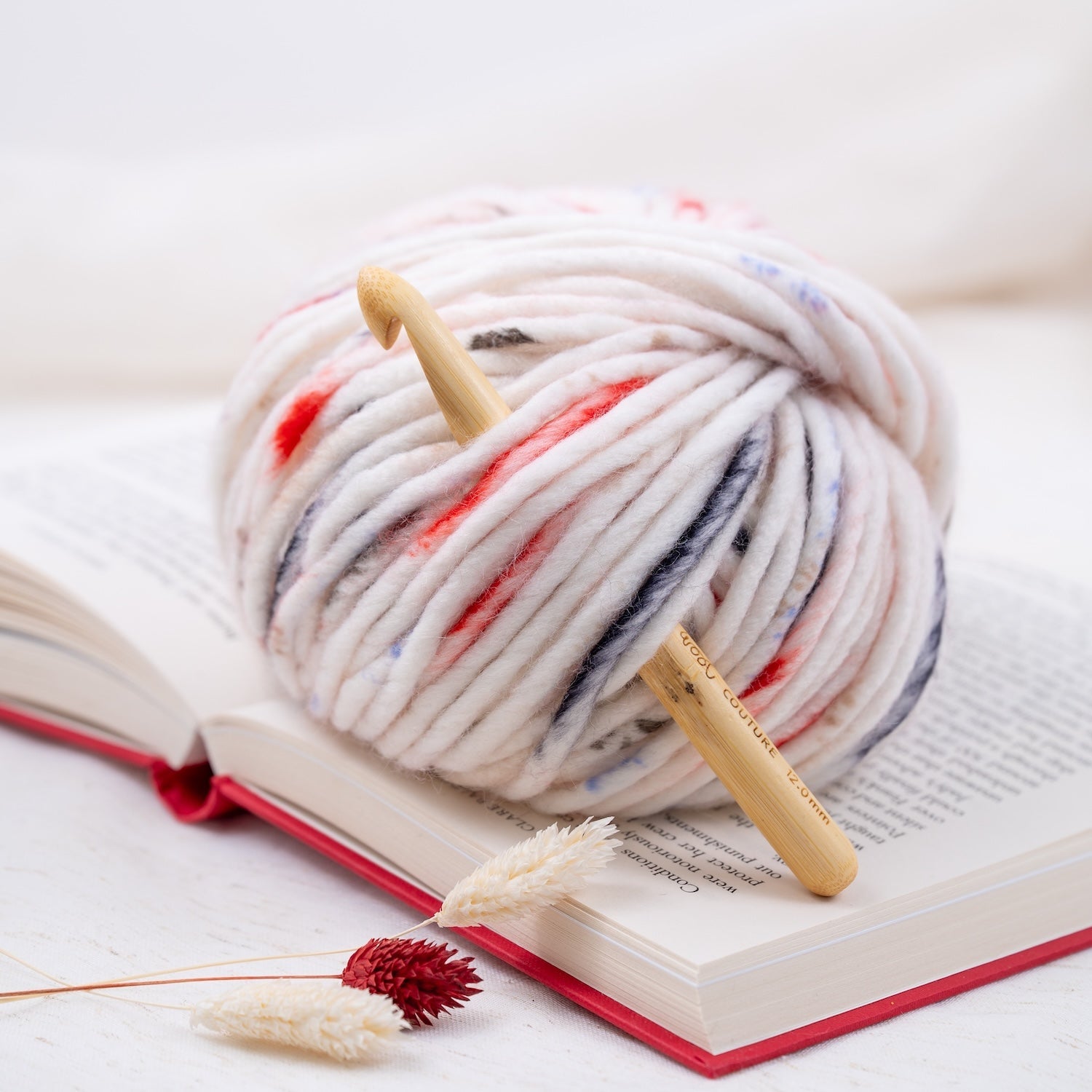 Super Chunky Confetti Yarn 100g Ball - Soft Acrylic Knitting Yarn for DIY Crochet, Blankets & Scarves - Perfect for Handmade Gifts & Cozy Winter Crafts