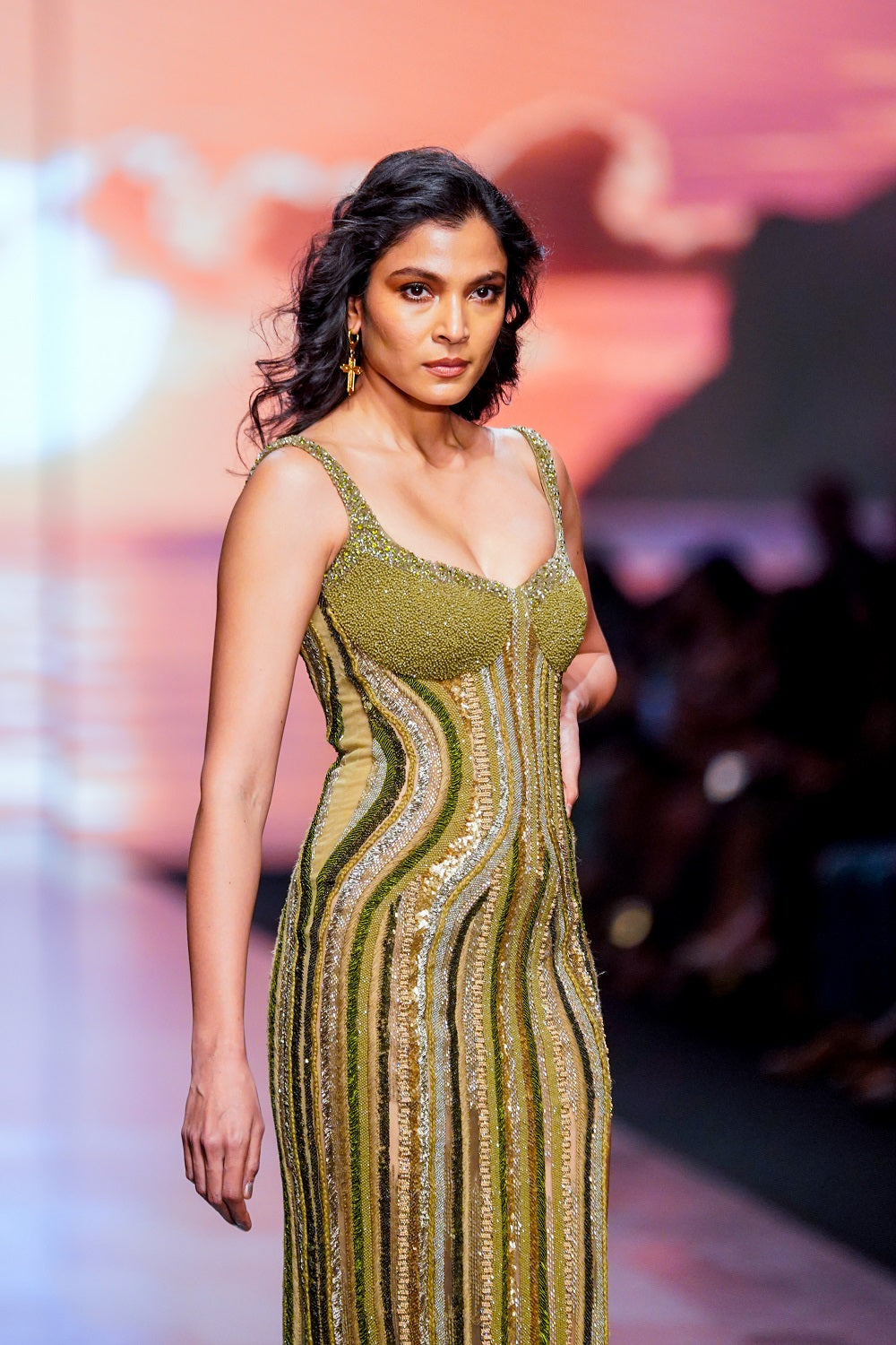 Exquisite African Baroque Hand Embroidered Tulle Dress with High Slit - Perfect for Weddings, Parties & Special Occasions