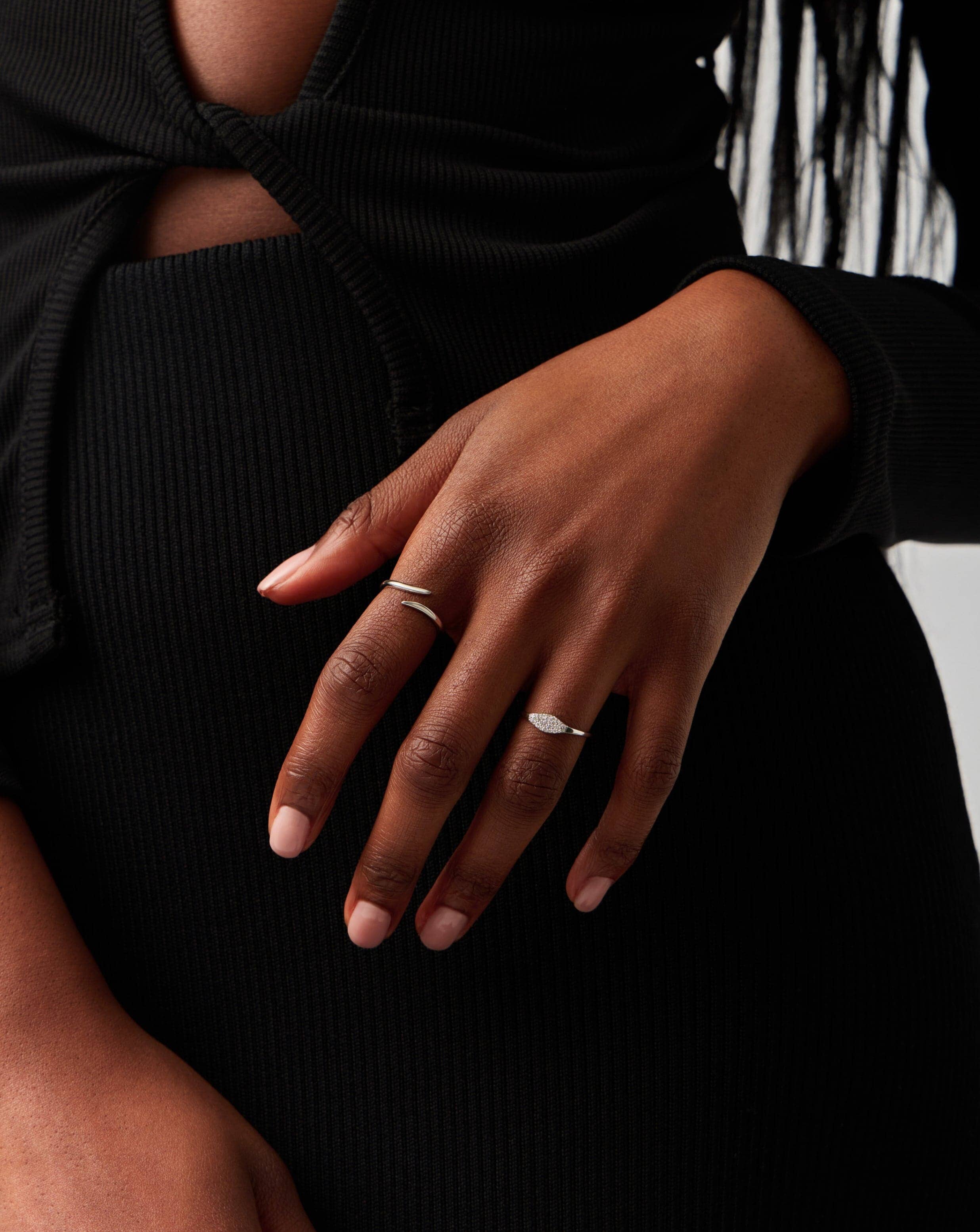 14K Solid White Gold Diamond Signet Ring for Men & Women - Elegant & Timeless Jewelry for Weddings, Engagements & Everyday Luxury