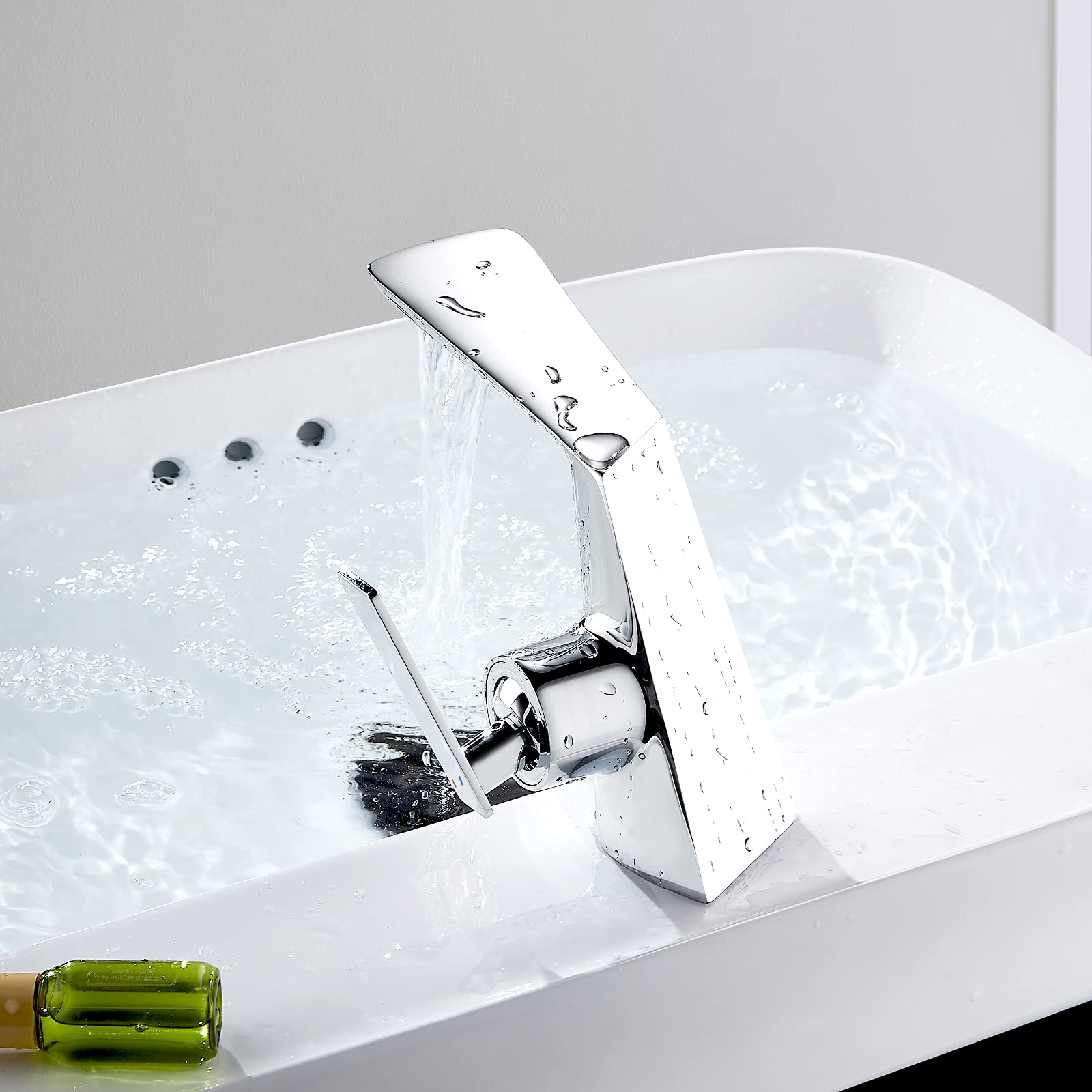 Becola Single Hole Bathroom Sink Faucet - Modern Waterfall Brass Faucet with Single Handle & 3/8