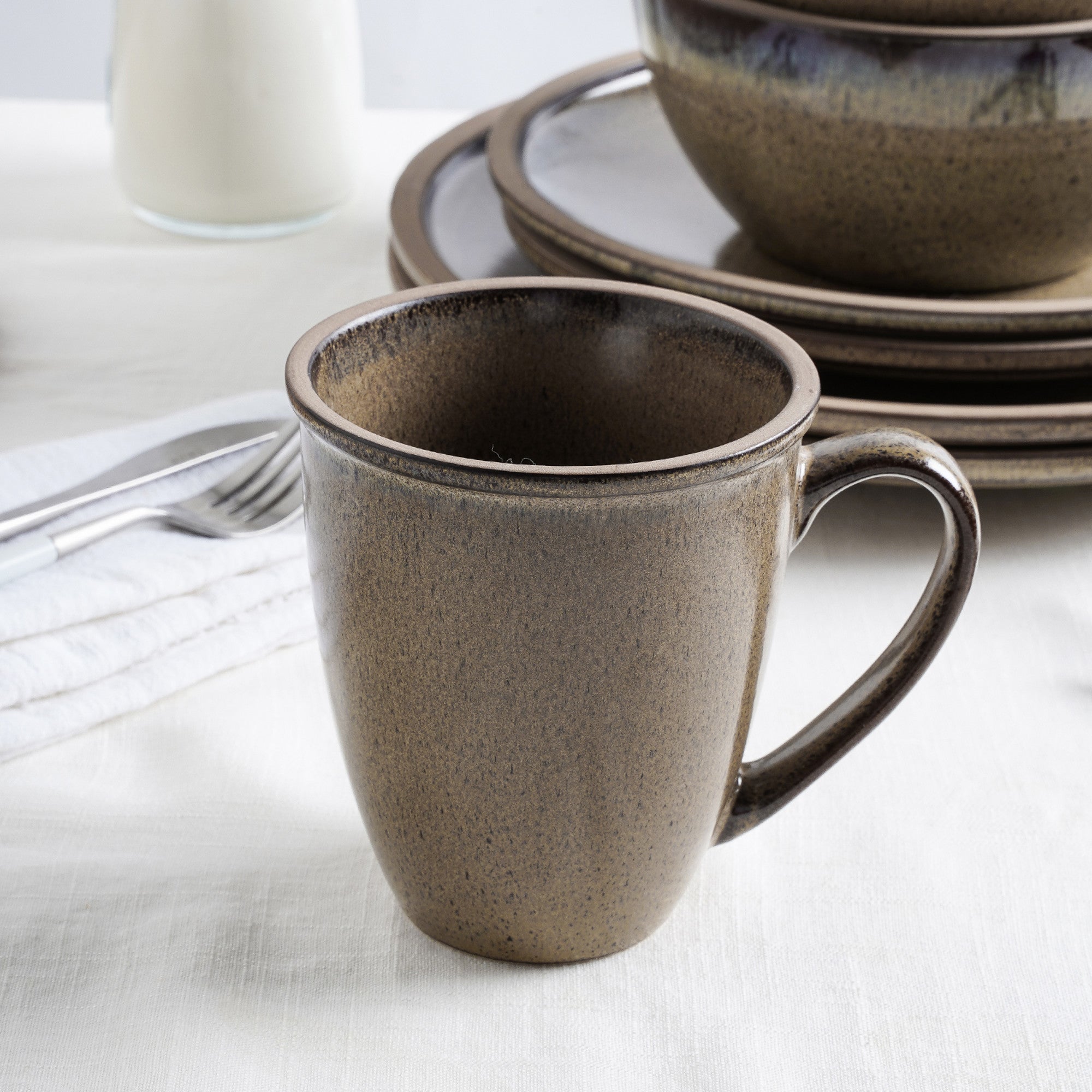 Premium Stoneware Coffee Mug - Green & Beige Ceramic Cup for Hot & Cold Drinks - Perfect for Home, Office, or Gift Giving
