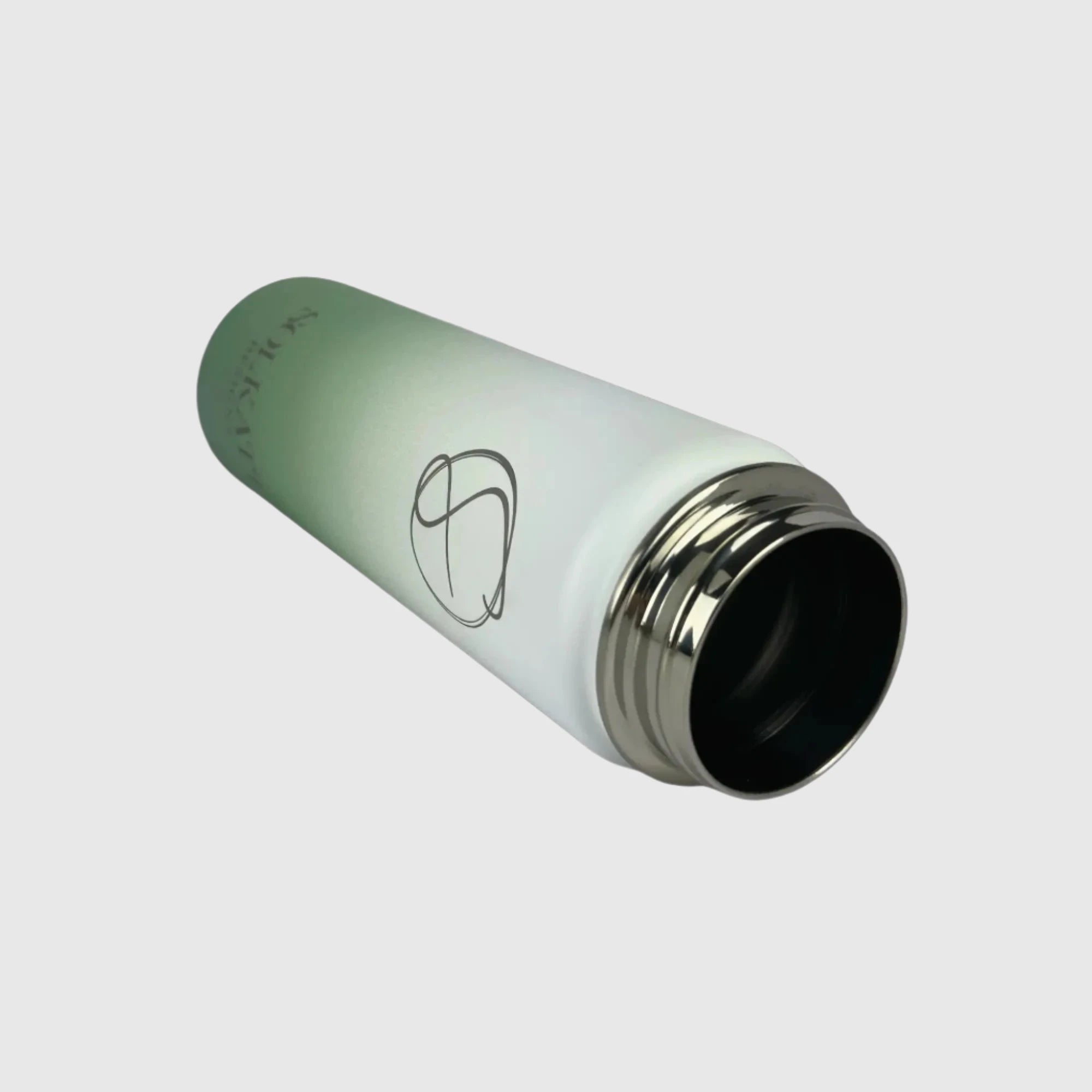 Pastel Green Insulated Stainless Steel Water Bottle 650ml (22oz) - Keep Drinks Cold/Hot for 24 Hours - Perfect for Gym, Hiking & Office Use