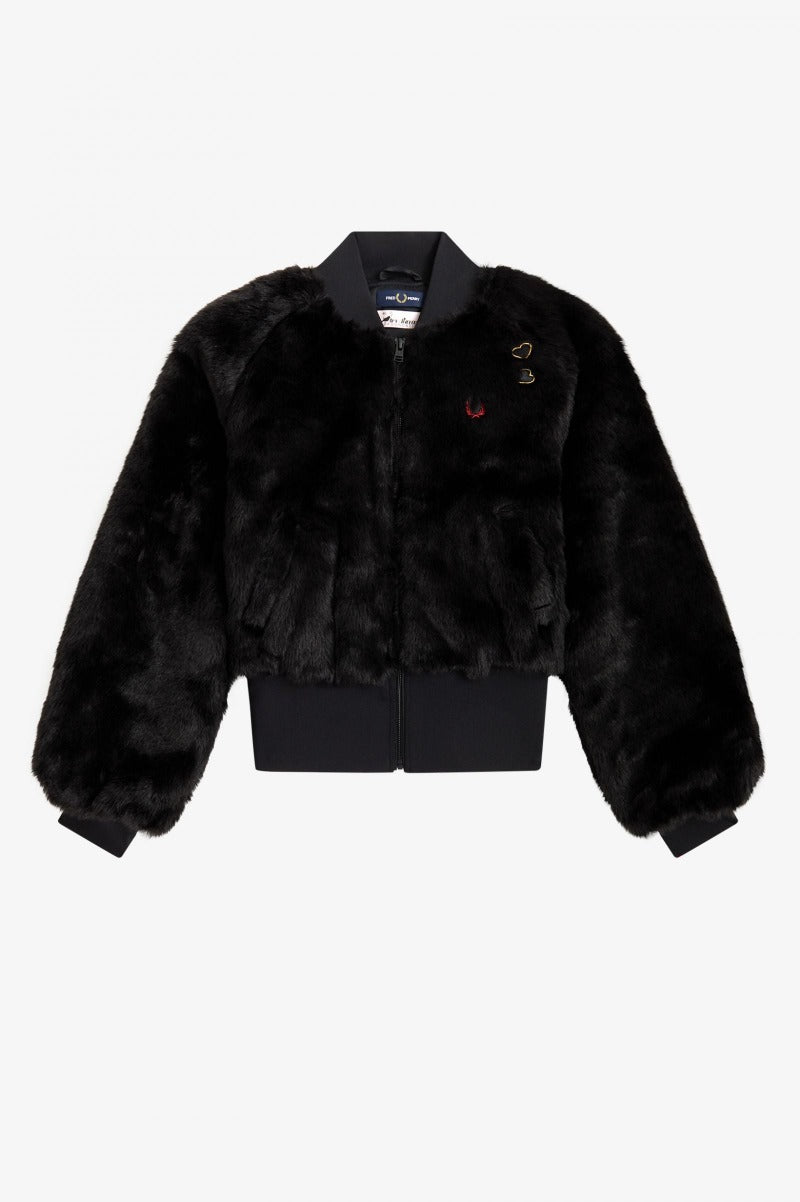 Amy Winehouse Black Heart Faux Fur Jacket - Vintage Style Cozy Winter Coat for Women | Perfect for Concerts, Parties & Cold Weather Fashion