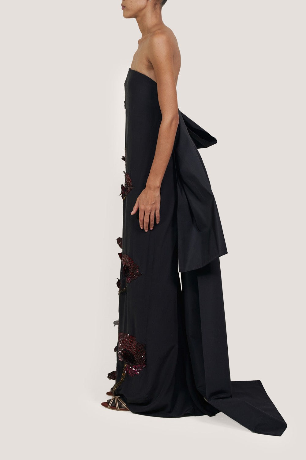 Exquisite Women's Dress - Elegant & Stylish for Parties, Weddings & Special Occasions