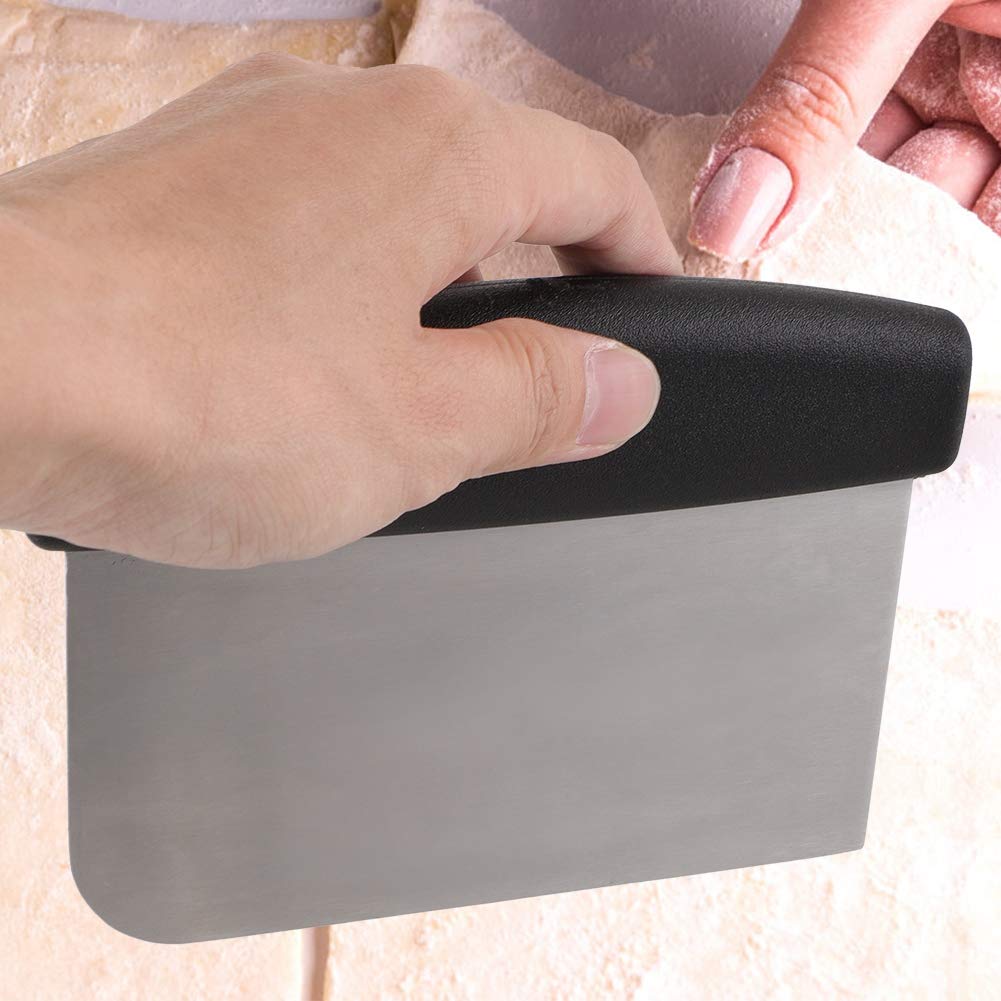 Premium Stainless Steel Dough Scraper & Pastry Cutter - 16.8x20.1cm Kitchen Tool for Bread, Cake, Fondant - Perfect for Baking, Pizza Dough, Cookie Cutting & Icing Decoration