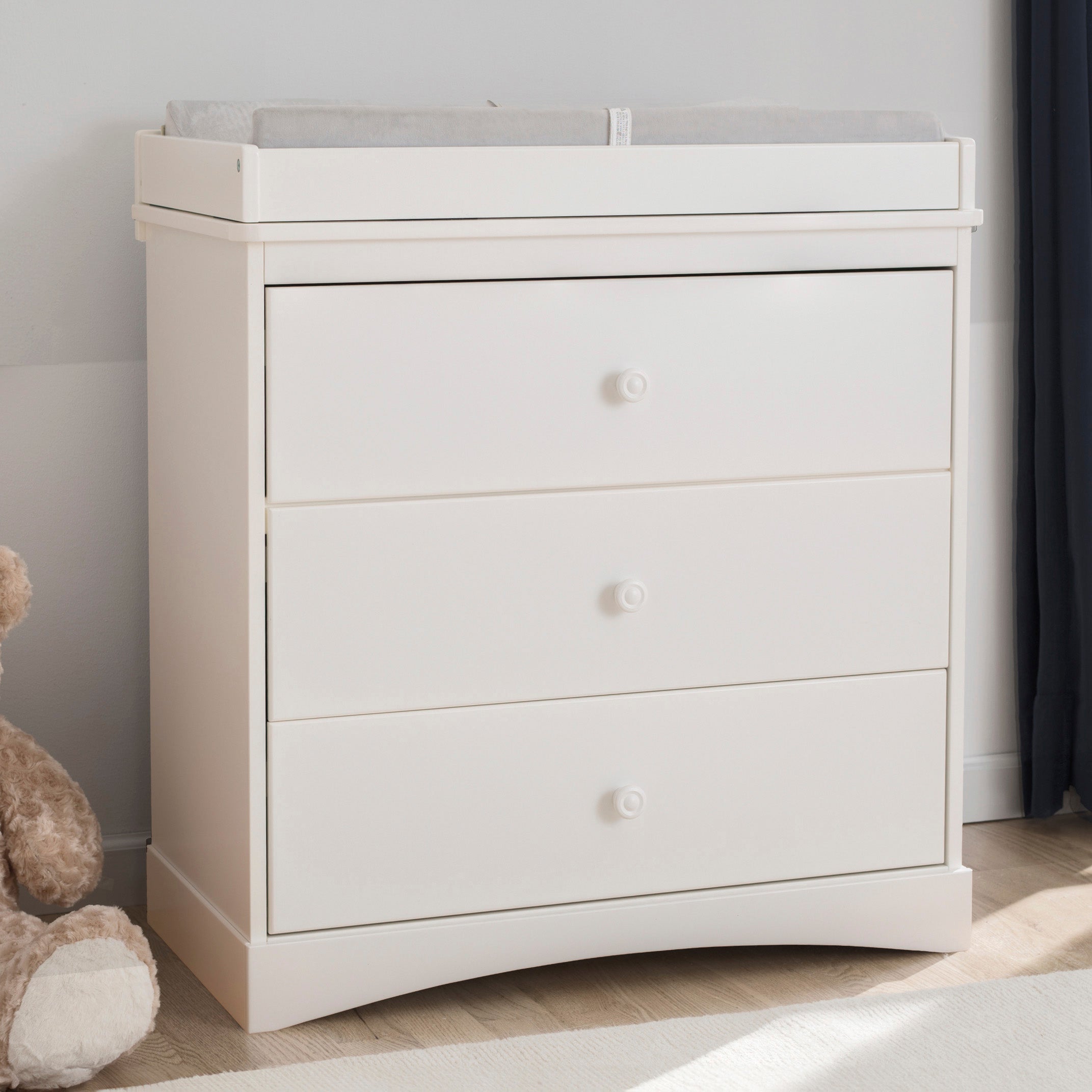 Sutton 3 Drawer Dresser with Changing Top & Interlocking Drawers - Nursery Dresser with Baby Changing Table for Newborns - Perfect for Baby Room Organization & Storage