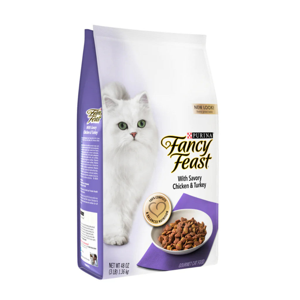 Fancy Feast Dry Cat Food Gourmet - Ocean Fish, Salmon, Chicken & Turkey Flavor - 1.36KG (3LB) Wholesome & Nutritious Kibble for Adult Cats - Perfect for Indoor Cats & Weight Management