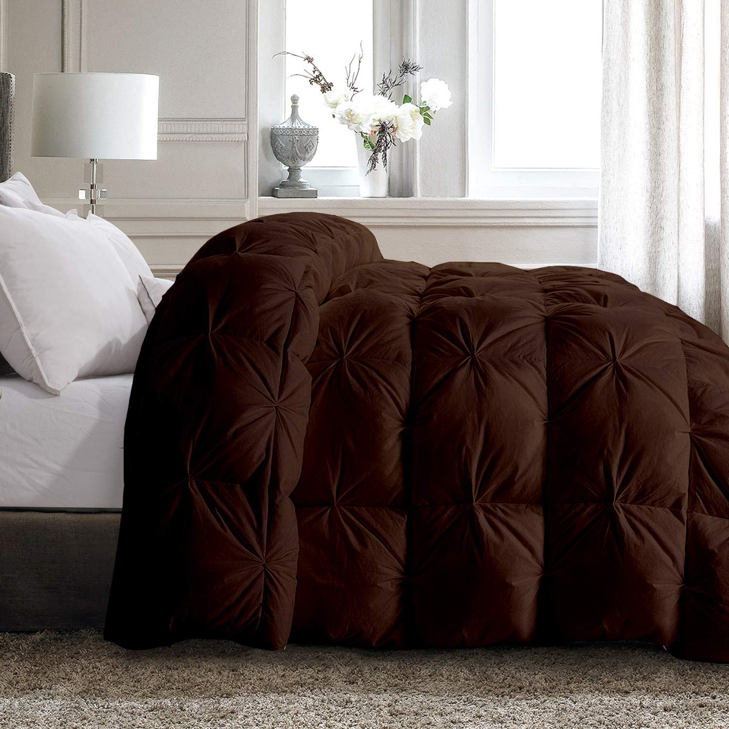 Premium 500 GSM Brown Pinch Pleat Goose Down Comforter King/Cal-King Size - 100% Egyptian Cotton Duvet Insert with Corner Tabs, 800 Thread Count Baffle Box Design - Includes 2 Pillow Cases (3pc Set) - Luxury Bedding for Master Bedroom, Hotel, or Guest Room