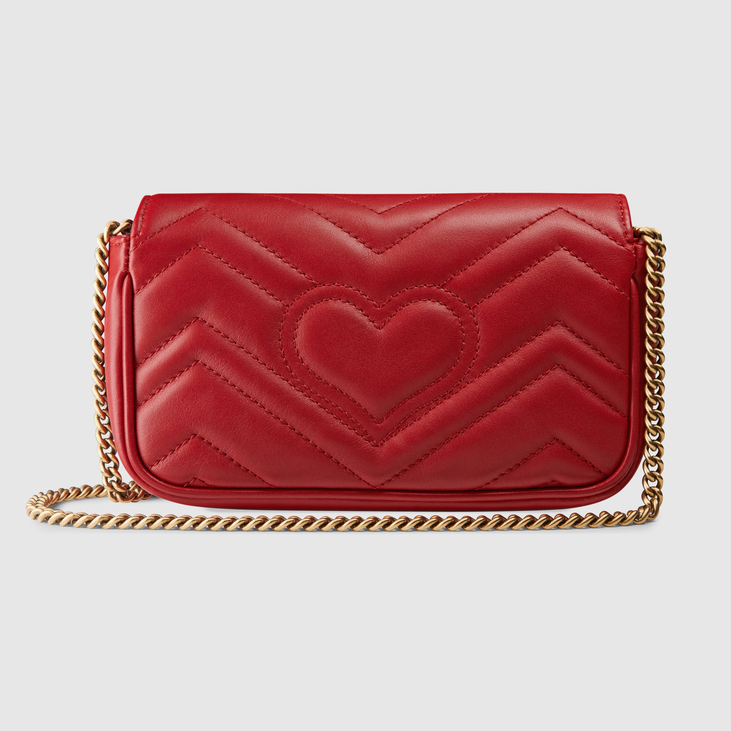 Gucci GG Marmont Matelassé Super Mini Bag in Red | Luxury Leather Crossbody Purse for Women | Perfect for Parties, Dates & Night Out