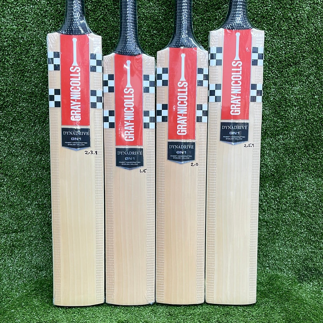 Gray Nicolls GN1 Dynadrive Junior Cricket Bat - English Willow - Perfect for Youth Cricket Training & Matches
