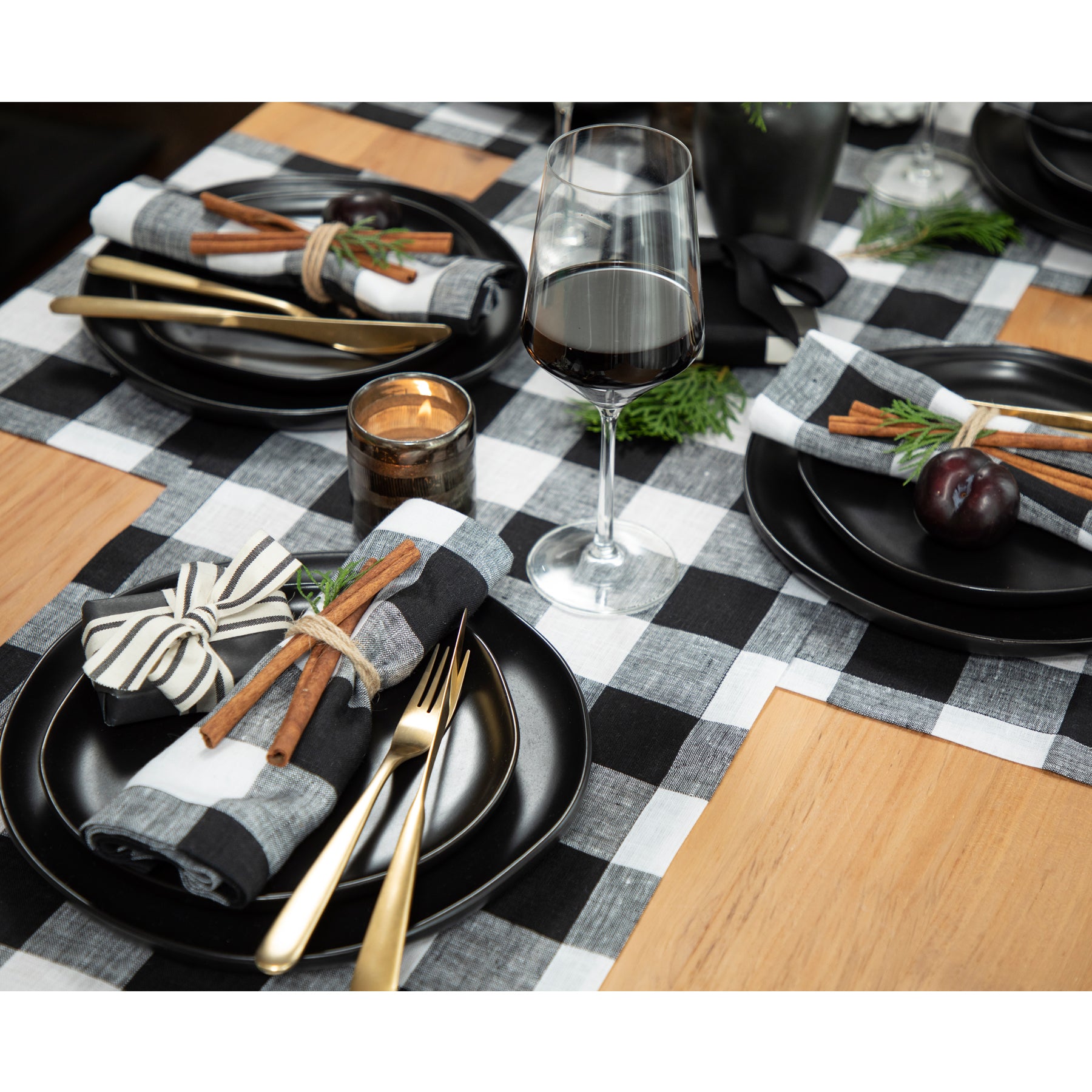 Buffalo Check Cotton Napkins - Set of 4 Premium Dinner Napkins for Farmhouse Dining, Holiday Table Setting & Rustic Home Decor