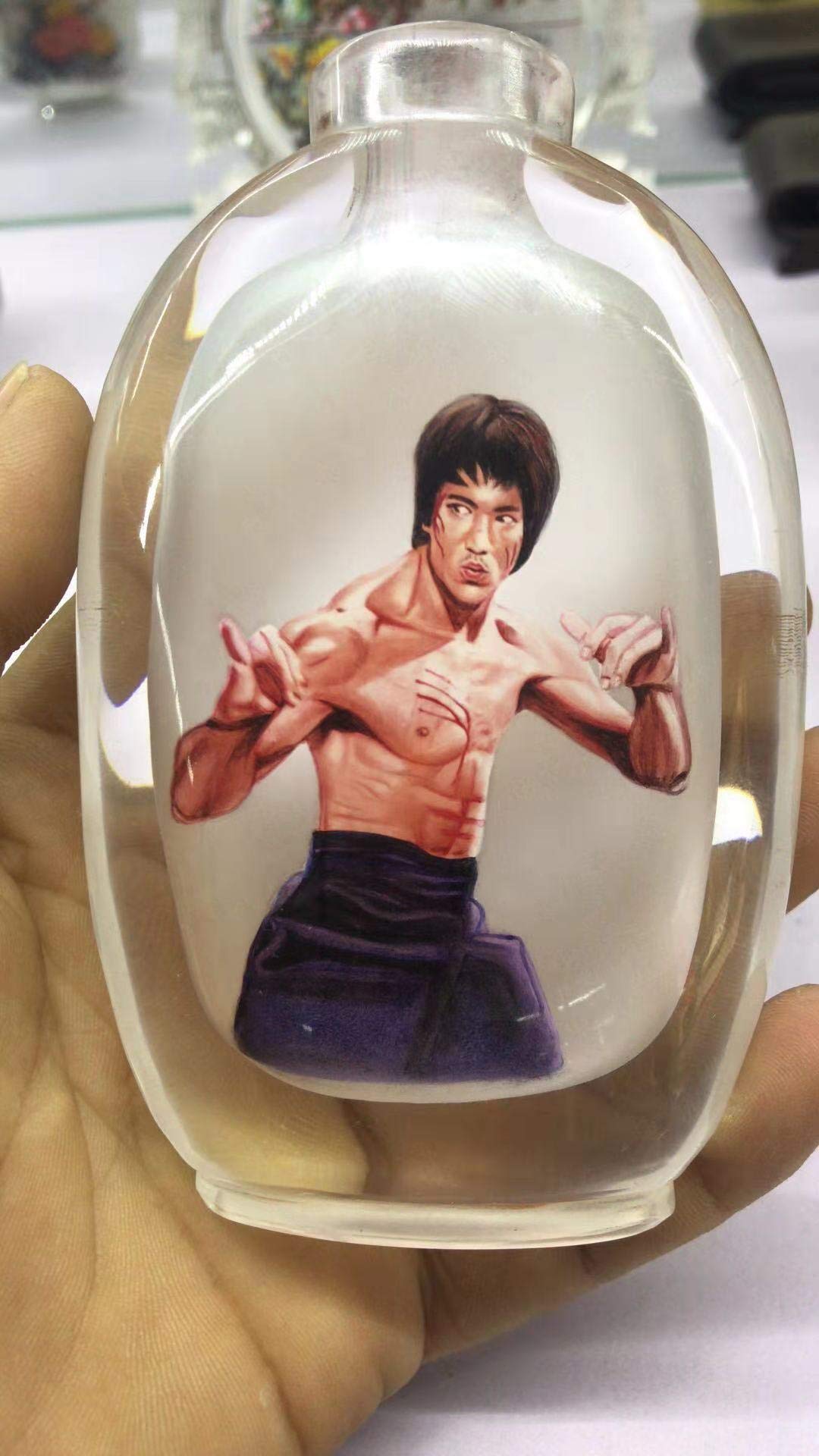 Bruce Lee Collectible Inside Painted Snuff Bottles with Spoon Ear Pick - Traditional Chinese Hand-Painted Art, Home & Office Decor, Kung Fu Business Gift for Martial Arts Fans - Perfect for Display, Gifting, and Collecting