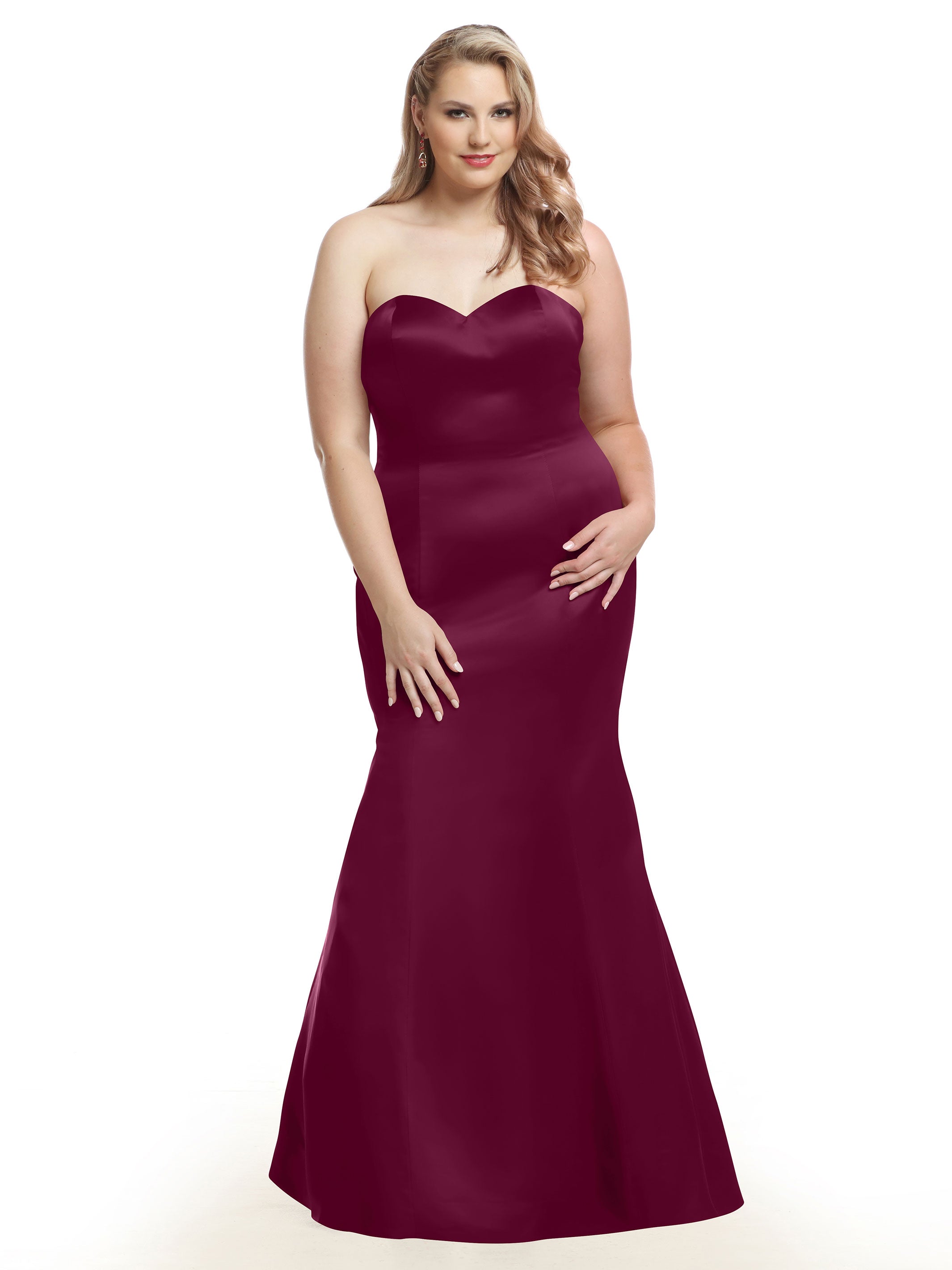 Elegant Strapless Satin Fit and Flare Bridesmaid Dress with Sweetheart Neckline - Perfect for Weddings, Formal Events & Special Occasions