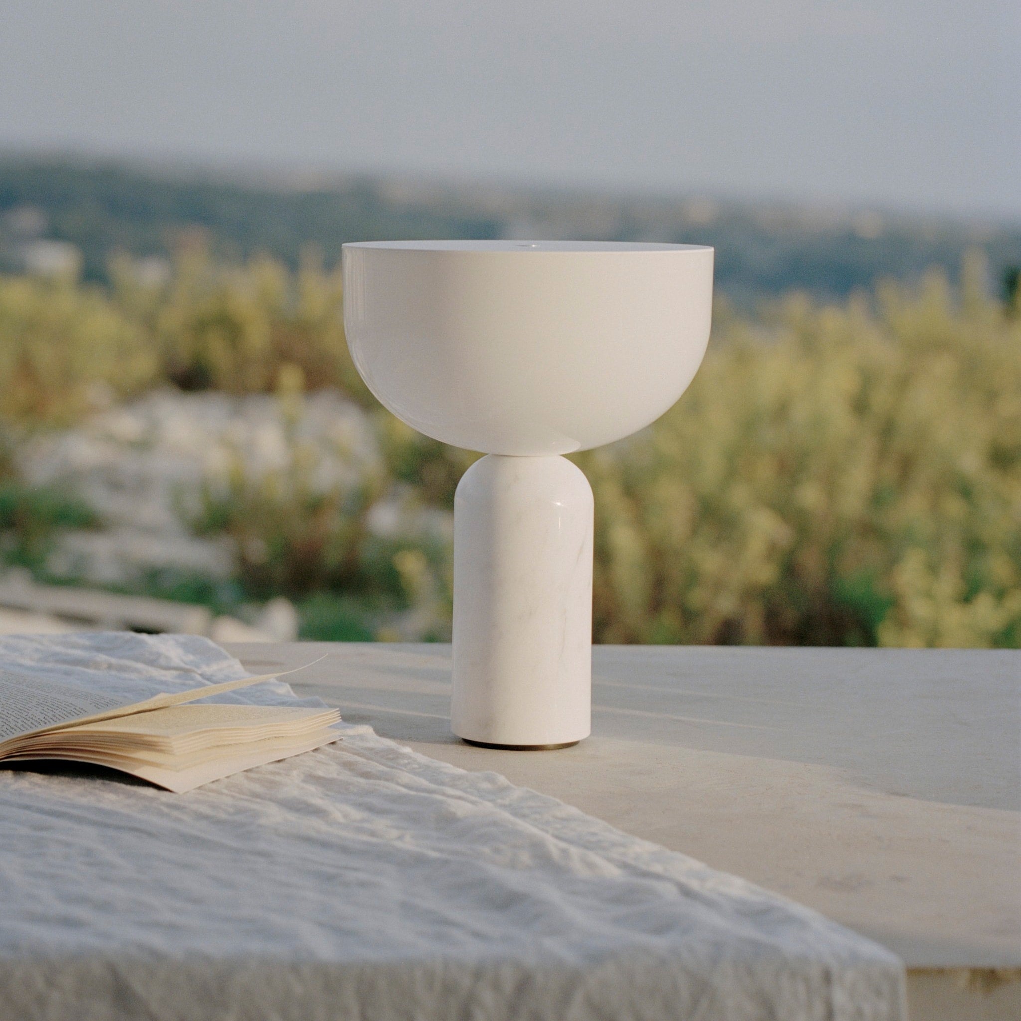 NEW WORKS Kizu Portable Table Lamp - White Marble Finish | Modern Bedside & Desk Lighting for Home Office, Dorm Room & Nightstand Decor