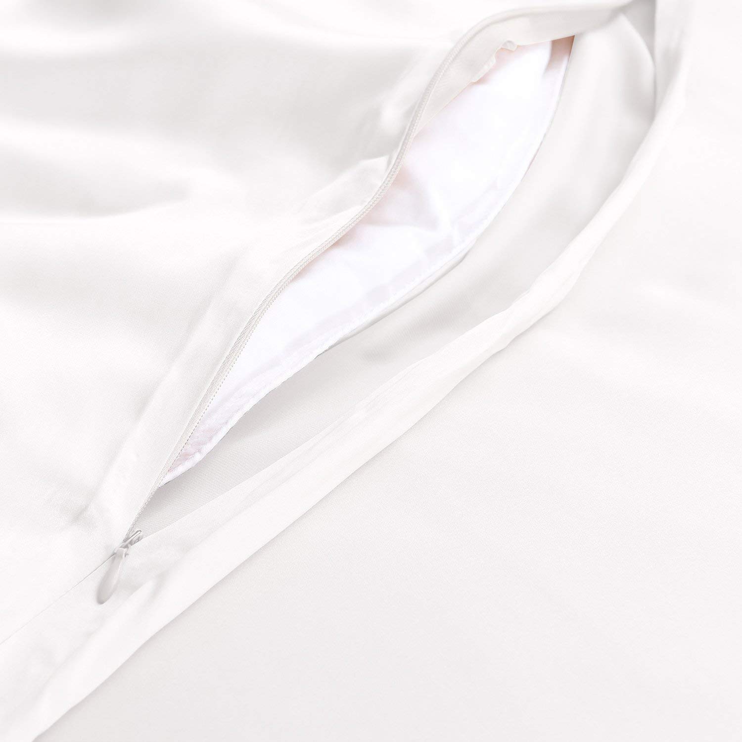Luxurious 25 Momme Mulberry Silk Duvet Cover - Seamless Queen Size with Zipper Closure for Down Comforters (White) | Premium Bedding for Hotels, Master Bedrooms & Cozy Sleep