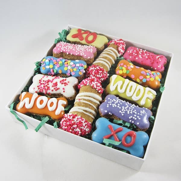 Spring Doggie Dozen Mini Dog Bones and Cannolis - Natural Dog Treats for Small & Medium Breeds - Perfect for Training, Rewards & Special Occasions