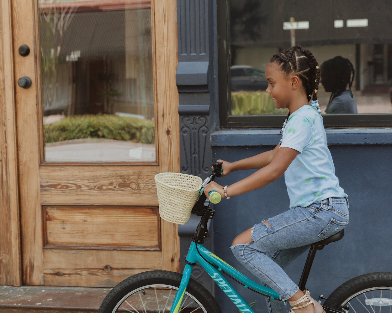 Handmade Adjustable Palm Leaf Bike Basket for Kids - Sustainable & Eco-Friendly Haitian Crafted - Perfect for Picnics, School Commutes & Outdoor Adventures