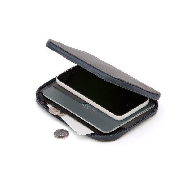 Bellroy Elements Travel Wallet - RFID Blocking Slim Leather Wallet for Men & Women | Perfect for Air Travel, Business Trips & Everyday Use