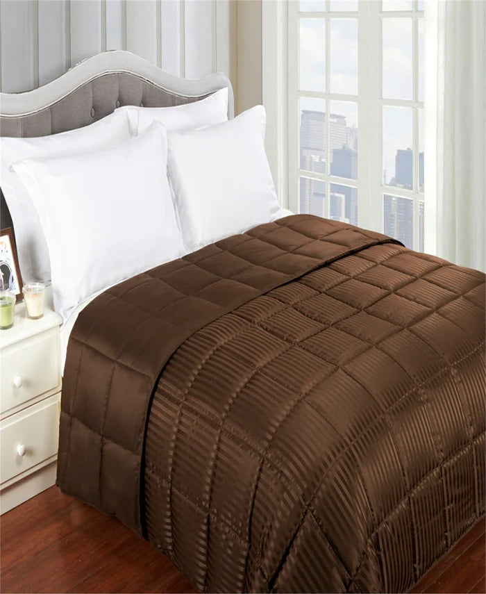 Classic All Season Reversible Blanket - Soft & Cozy for Bed, Sofa, Travel - Perfect for Winter & Summer Use