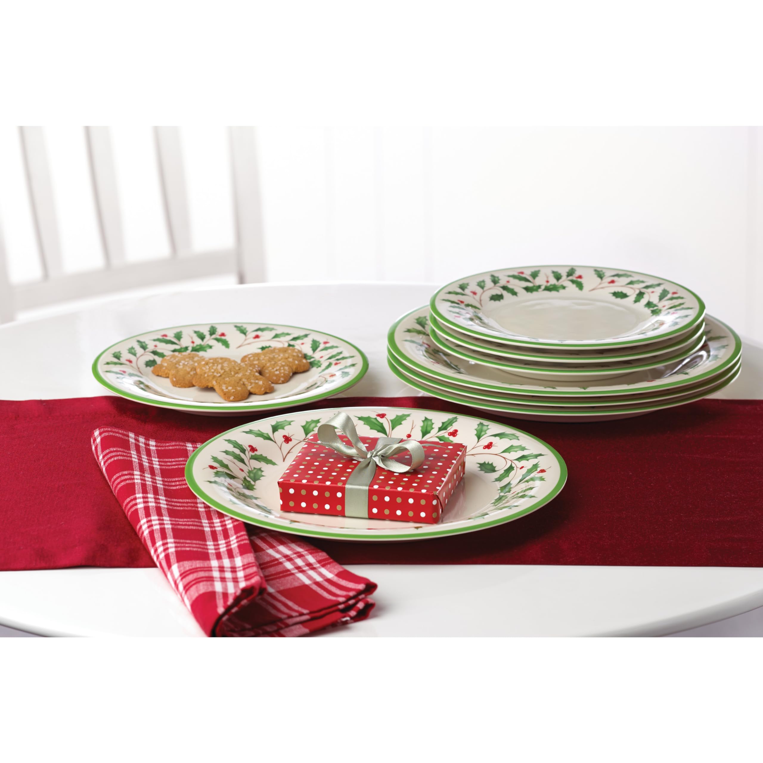 Lenox 863669 Holiday 4-Piece Melamine Dinner Plate Set - Christmas Dinnerware for Festive Gatherings & Hosting - Perfect for Holiday Parties, Family Dinners & Special Occasions