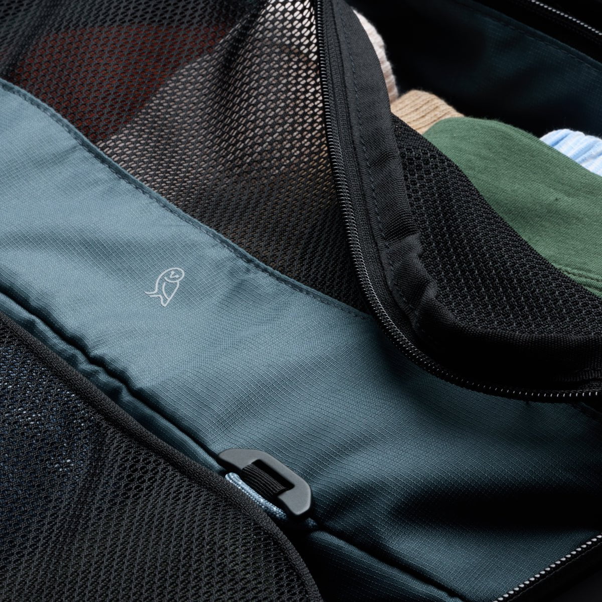 Bellroy Transit Carry On Luggage - Lightweight Expandable Travel Suitcase for Business & Vacation | Perfect for Airplane Overhead Bin & Weekend Getaways