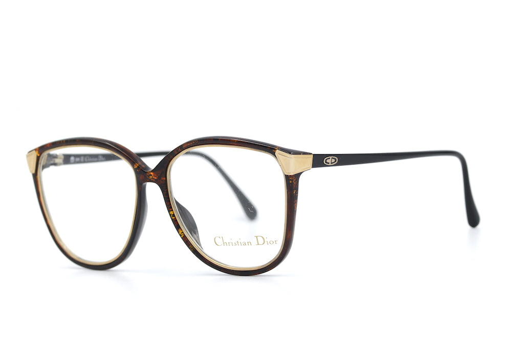 Christian Dior 2546 10 Sunglasses - Luxury Designer Shades for Women | UV Protection & Fashion Statement | Perfect for Beach, Driving & Outdoor Activities